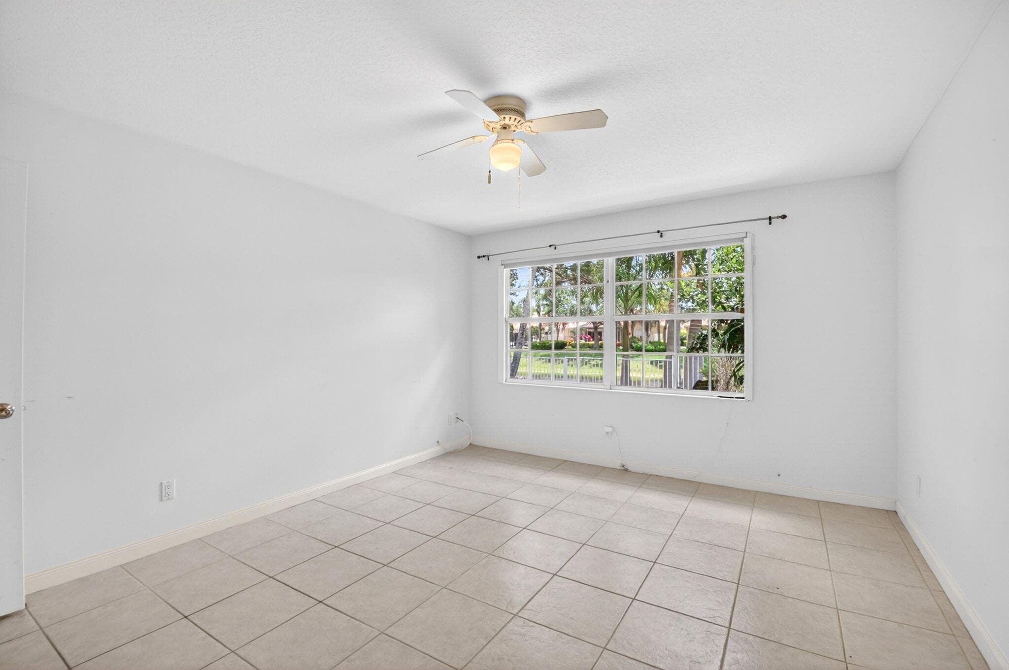 2774 Livingston Lane, West Palm Beach, FL 33411 35
