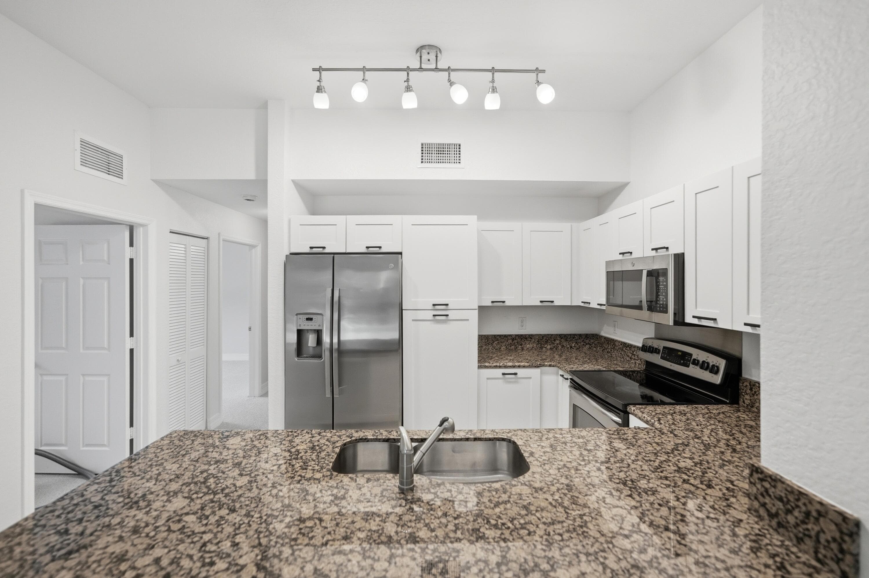 58 SE Palermo Court 104, Stuart, FL 34994 6