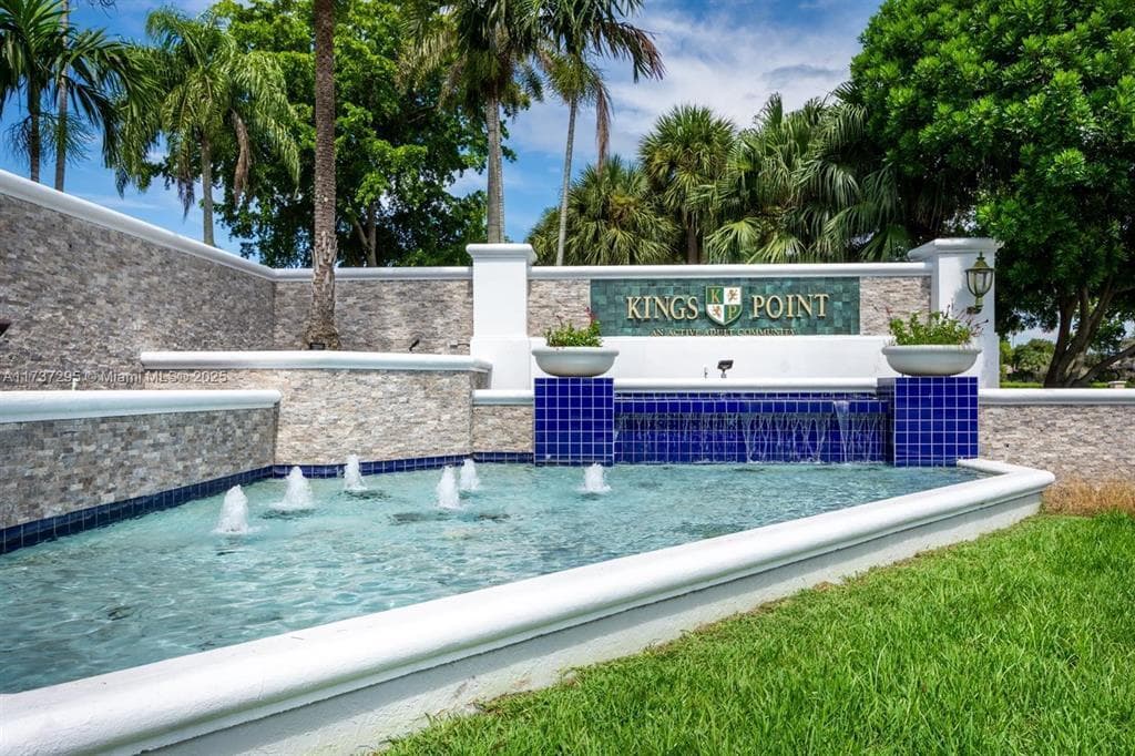 9342 S Belfort Circle 214, Tamarac, FL 33321 2
