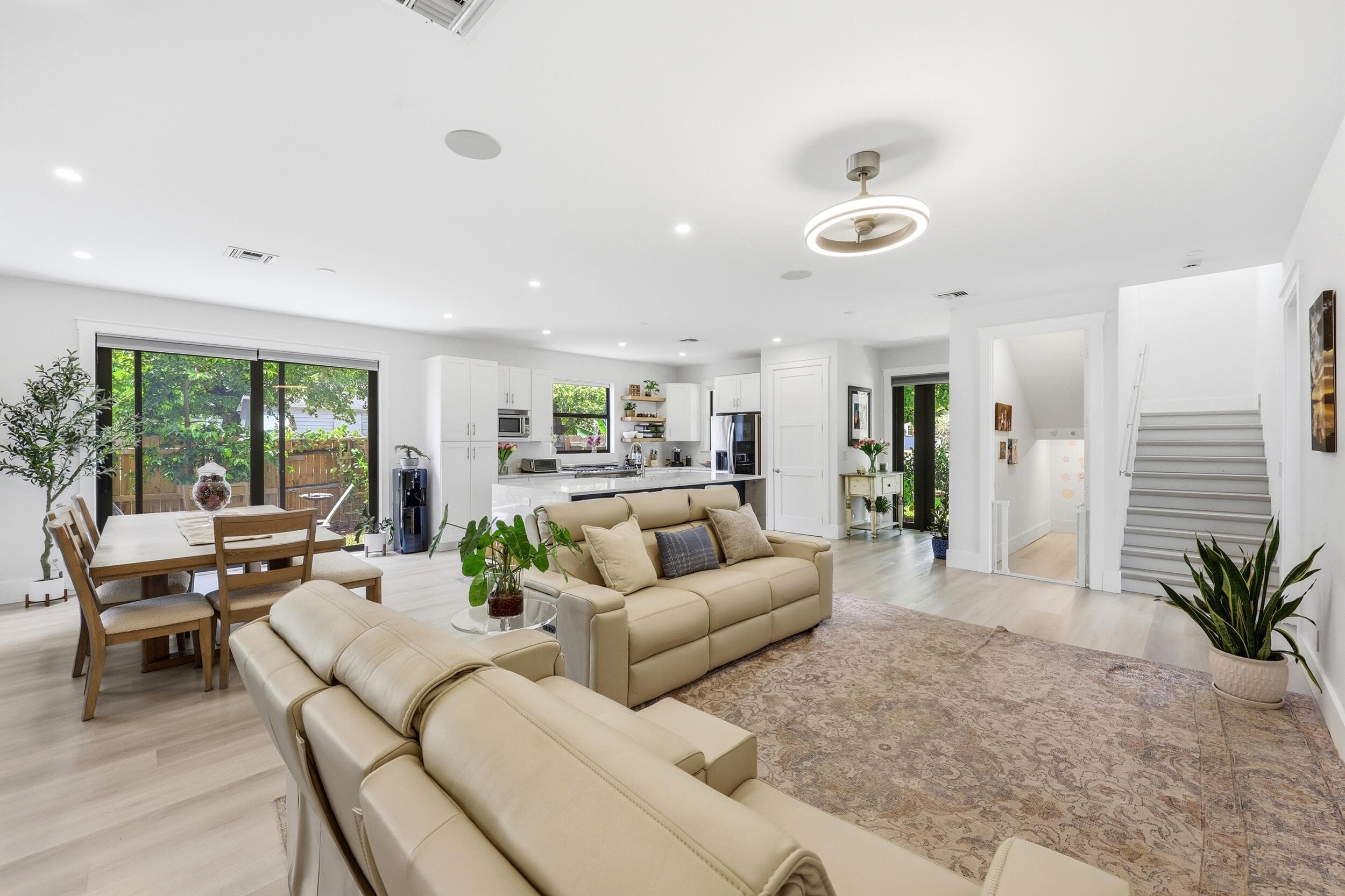 740 Winters Street, West Palm Beach, FL 33405 5