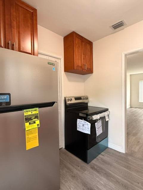 2802 SW 36th Avenue, Miami, FL 33133 13
