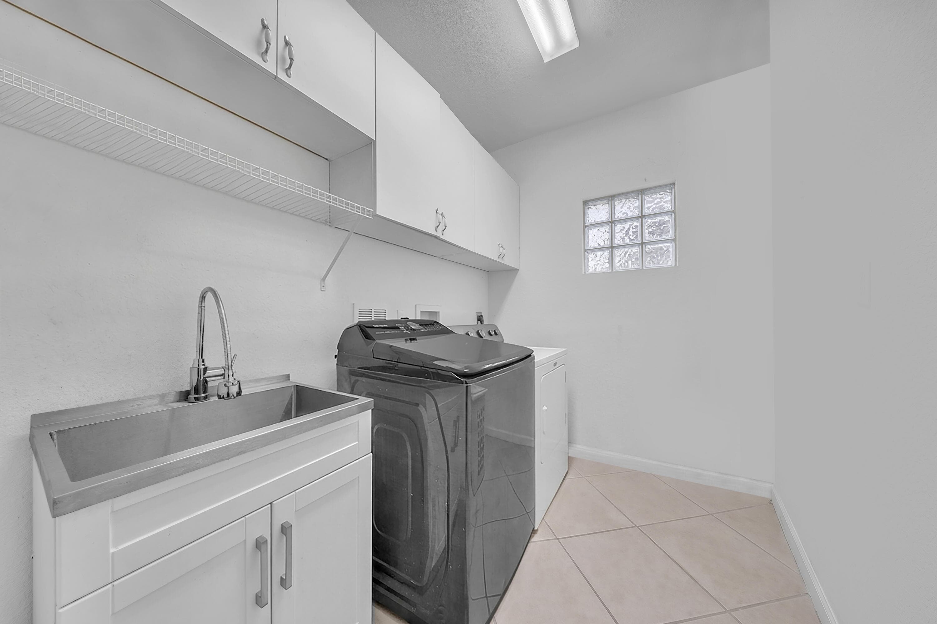 726 Gazetta Way, West Palm Beach, FL 33413 37