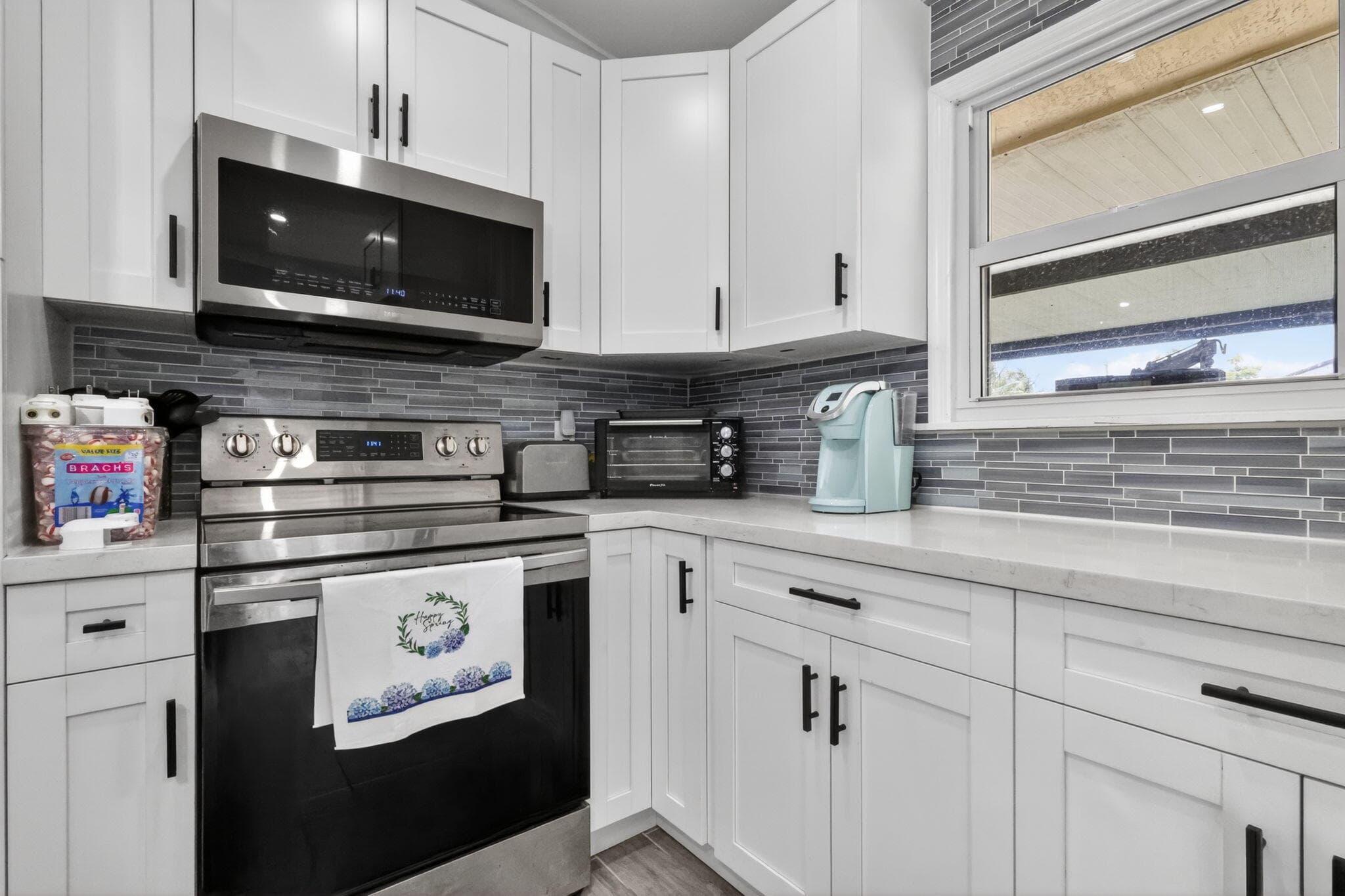 202 Elaine Circle W, West Palm Beach, FL 33409 12