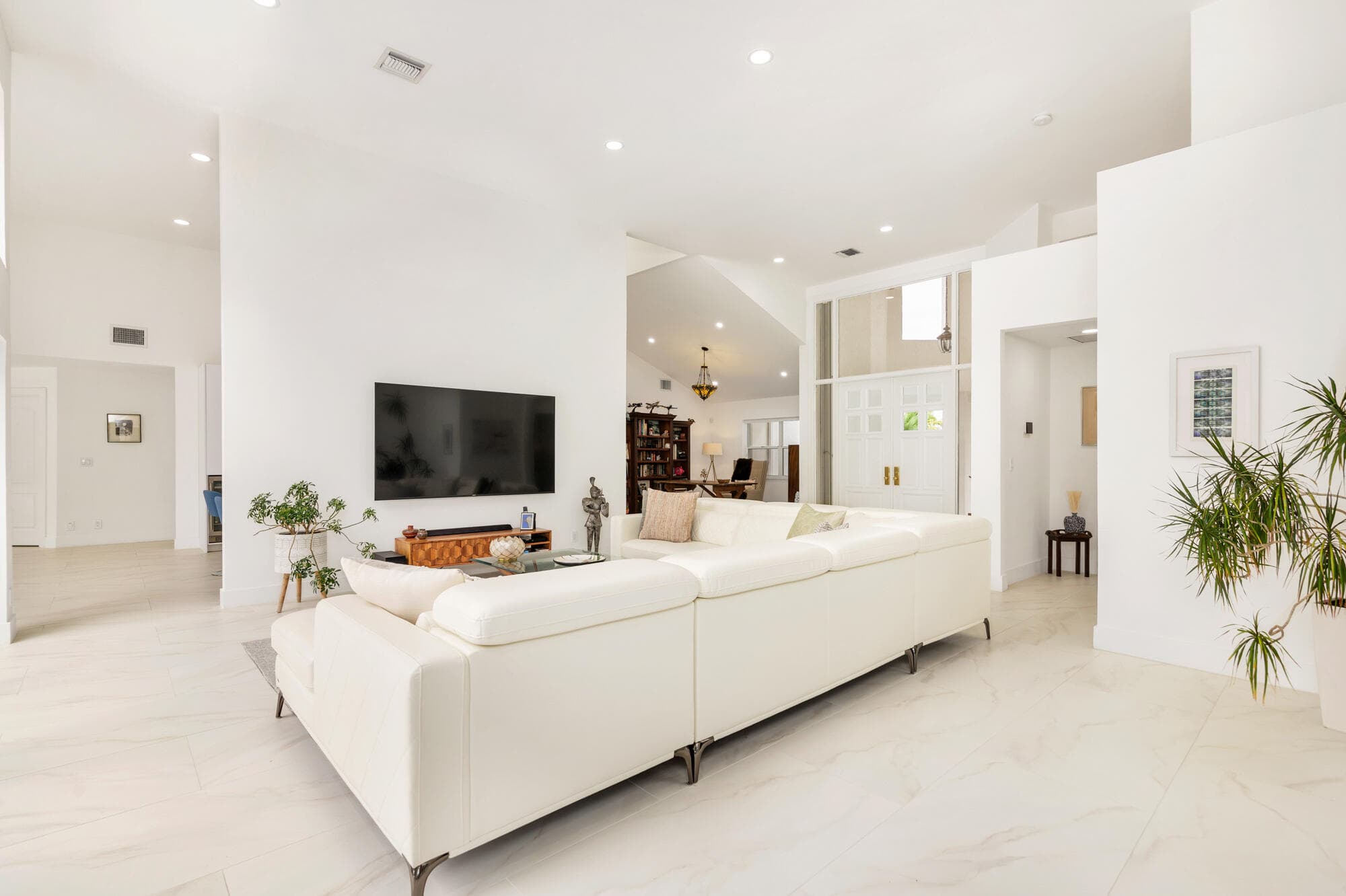 1084 Seagull Park Road S, West Palm Beach, FL 33411 10