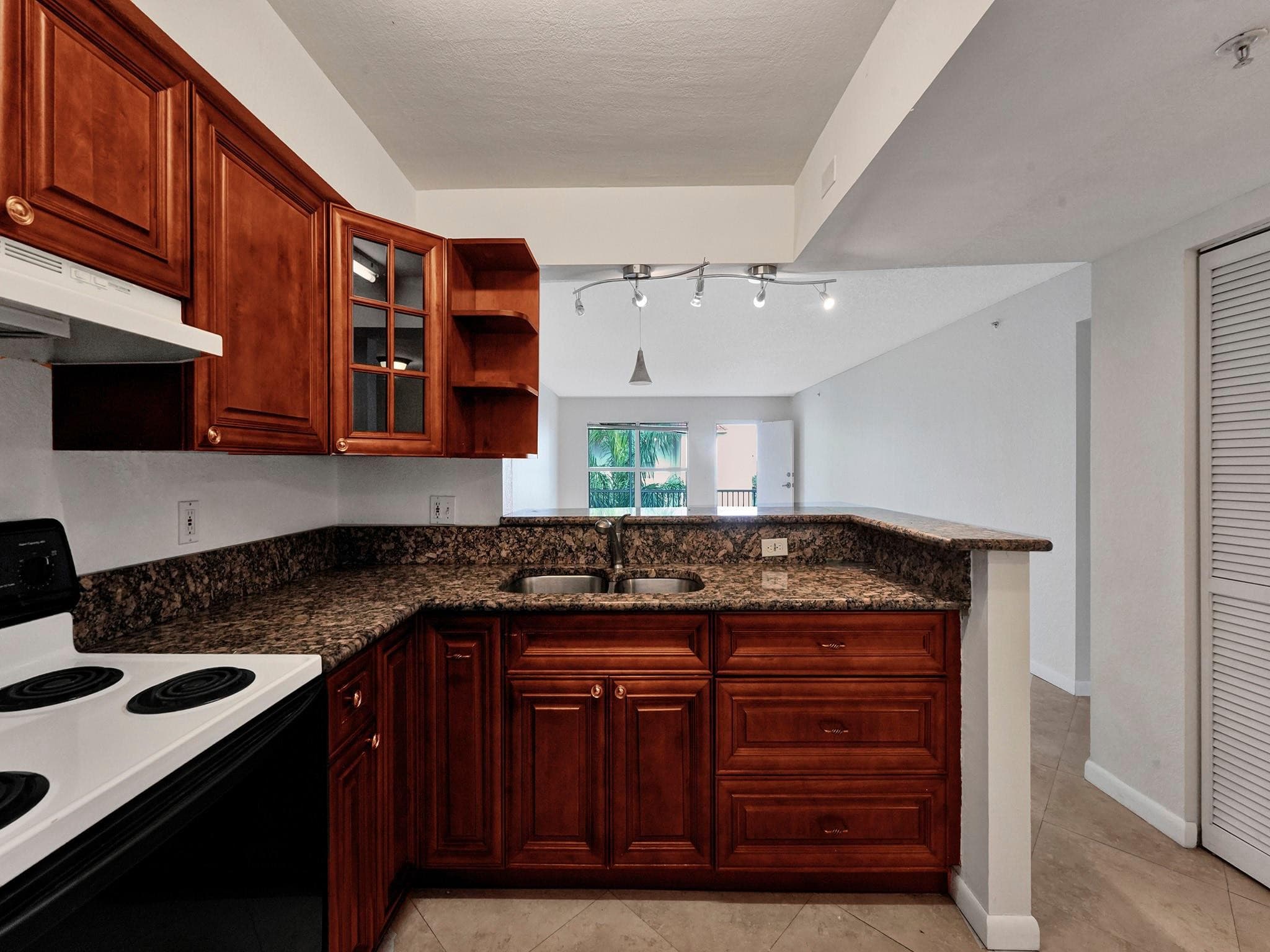 4025 N Federal Highway B311, Fort Lauderdale, FL 33308 2