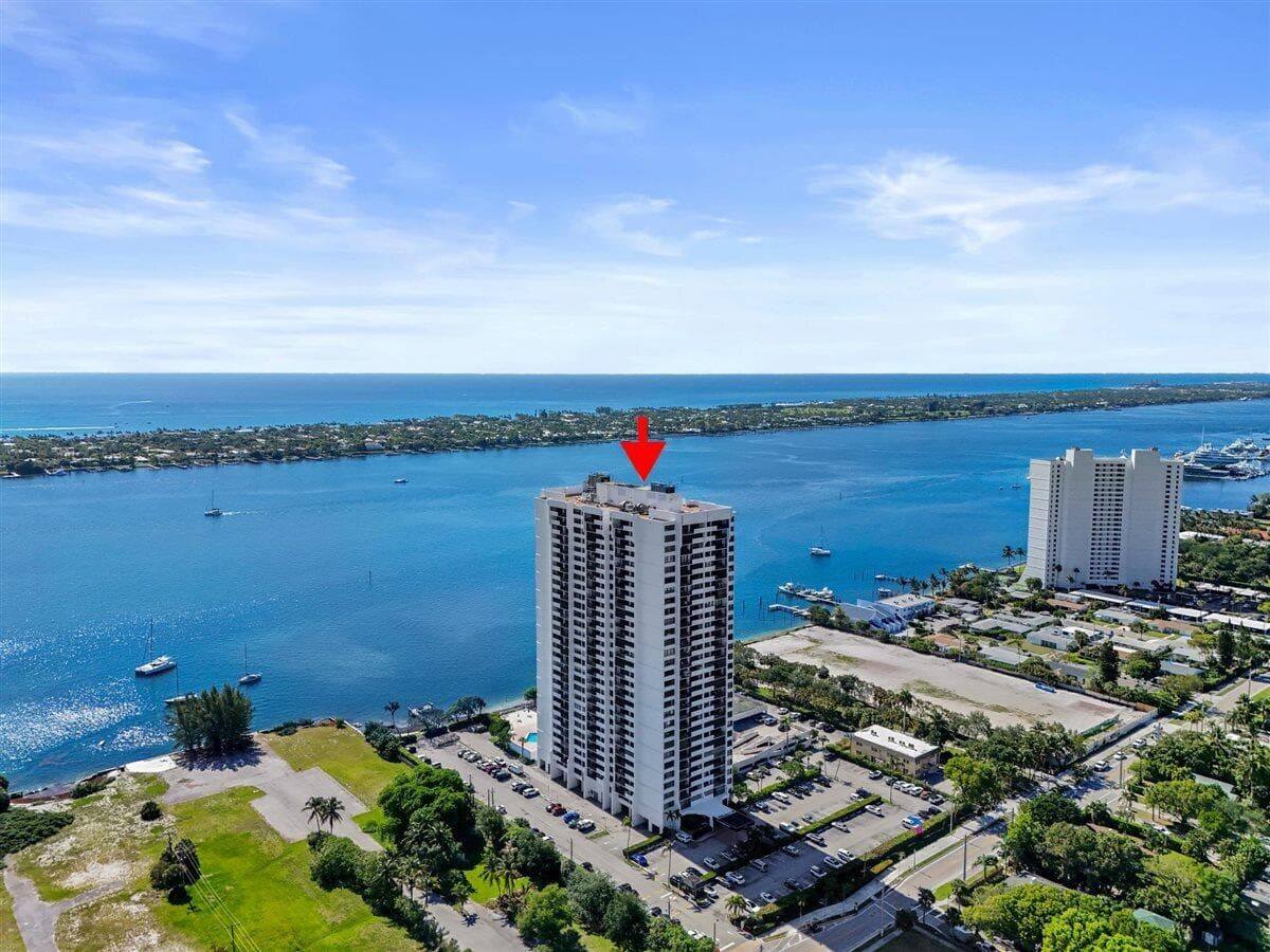 5600 N Flagler Drive 2304, West Palm Beach, FL 33407 39