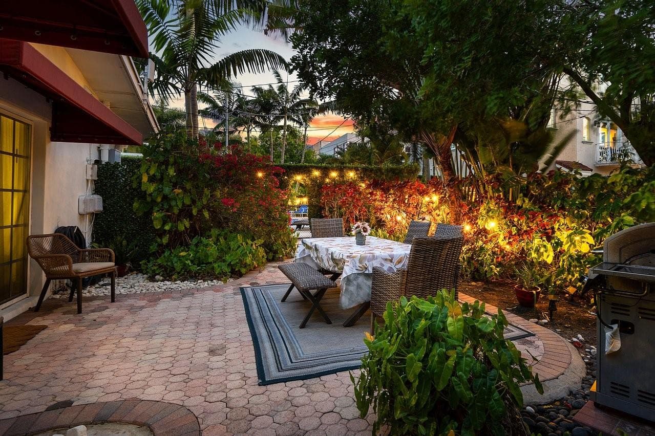 615 & 617 NE 9th Avenue, Fort Lauderdale, FL 33304 5
