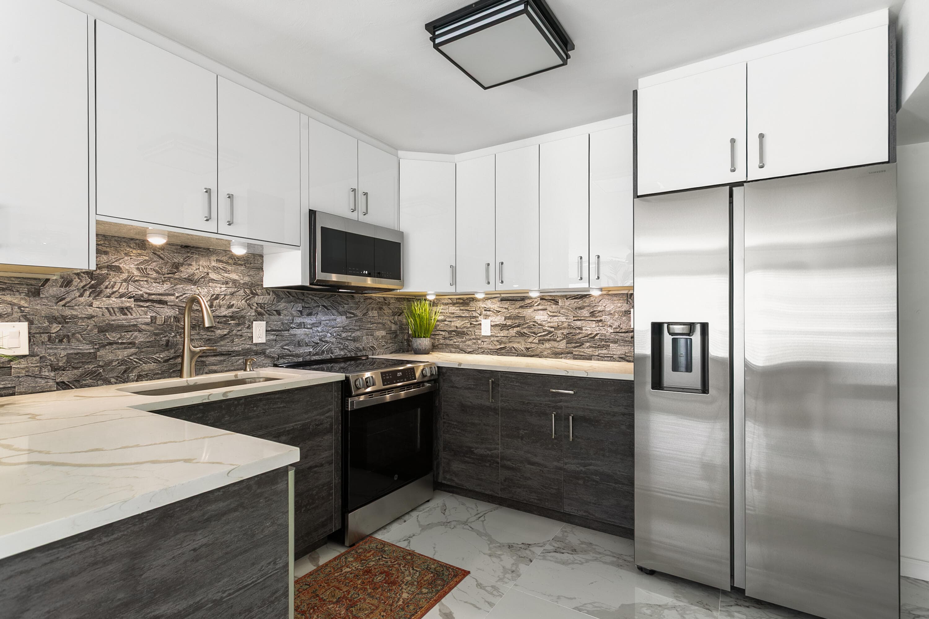 3141 NE 14th Avenue, Pompano Beach, FL 33064 24
