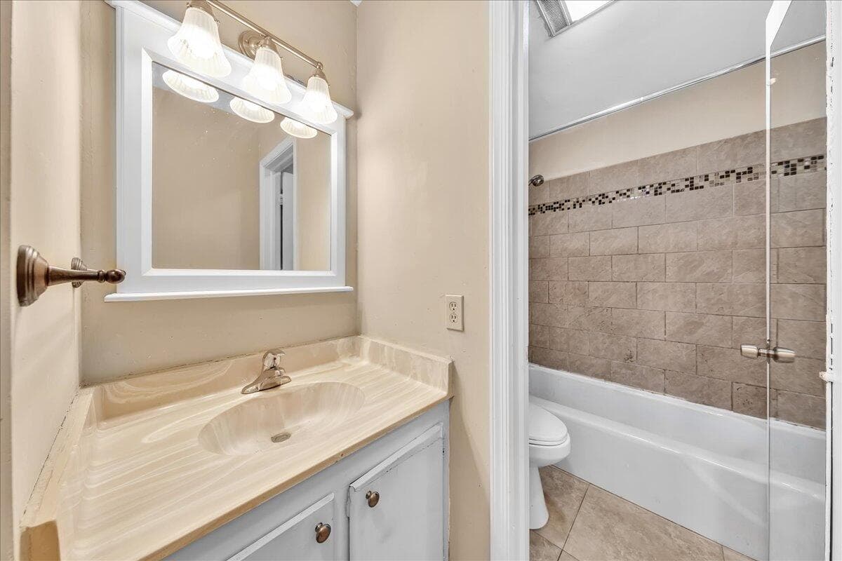 180 Cypress Club Drive 816, Pompano Beach, FL 33060 33
