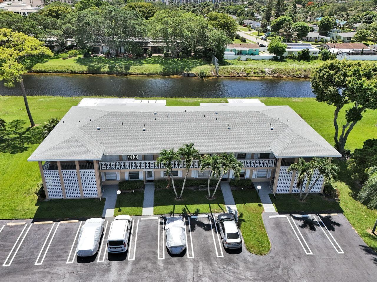 1050 Citrus Way 203, Delray Beach, FL 33445 32