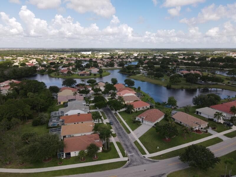 562 SW Saint Martins Cove, Port St. Lucie, FL 34986 97