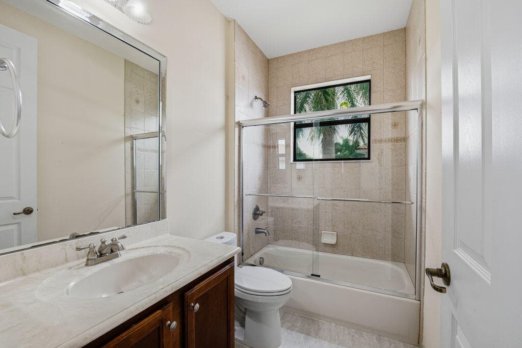 8105 Ferentino Pass, Delray Beach, FL 33446 26
