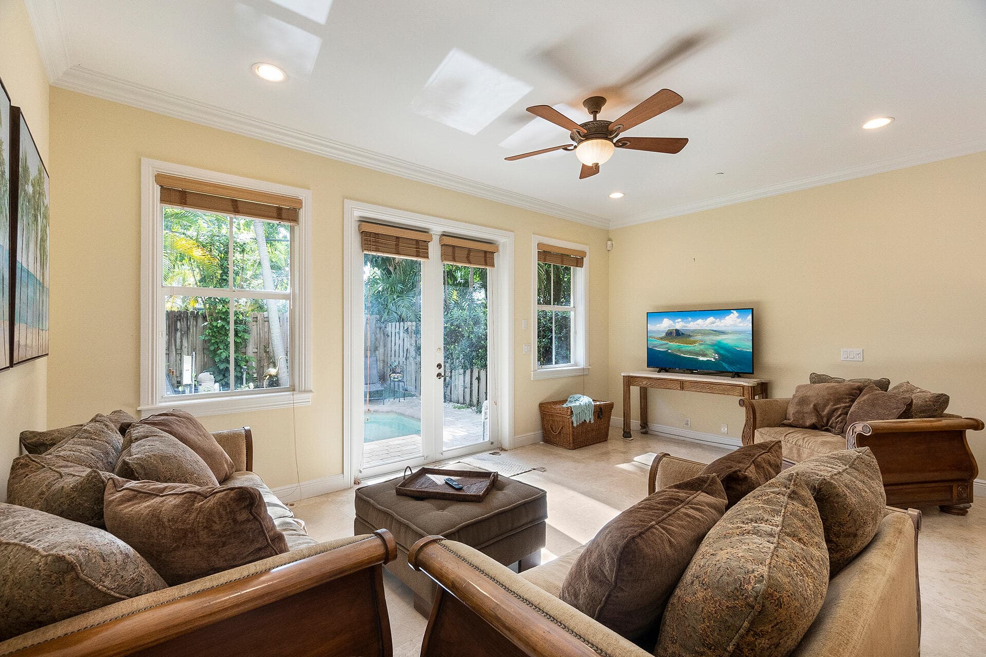 1421 NE 26th Avenue, Fort Lauderdale, FL 33304 11