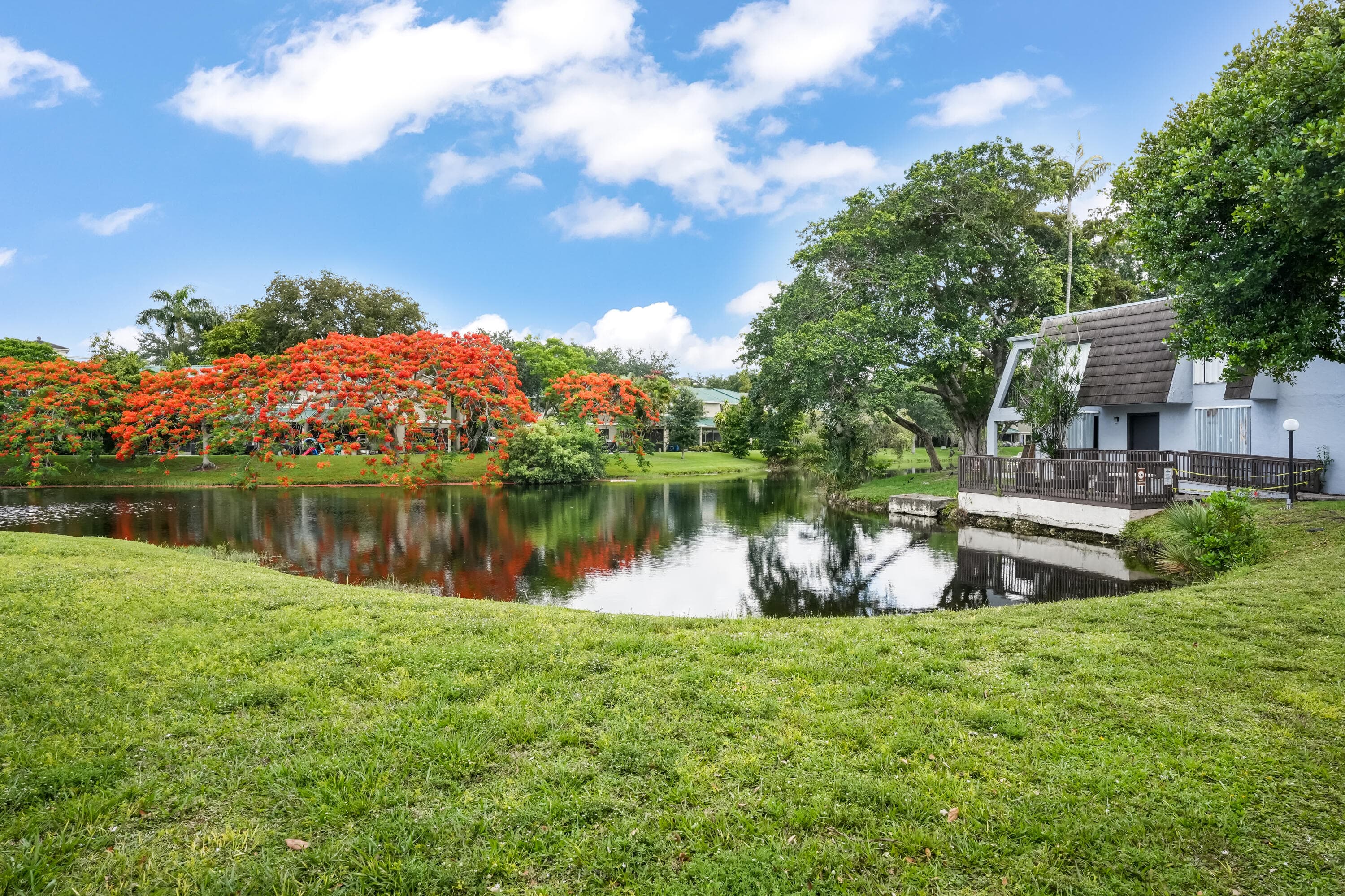 407 N University Drive, Plantation, FL 33324 30