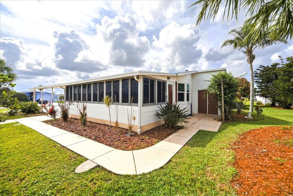 8391 Delphinium Court, Port St. Lucie, FL 34952 26