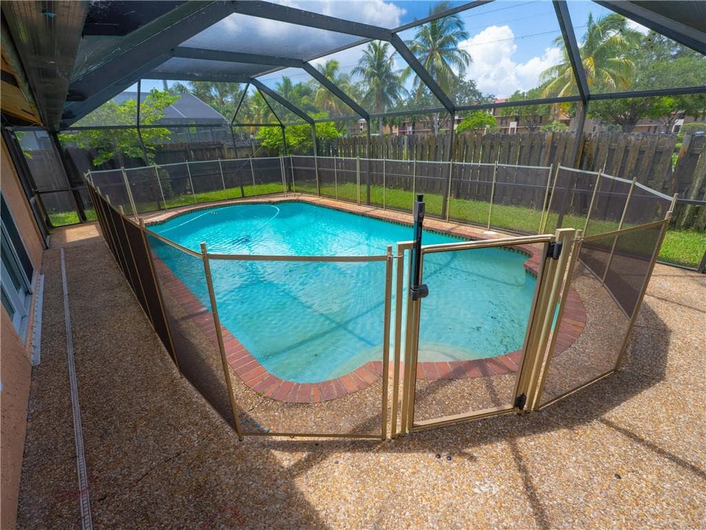 5332 NW 29th Court, Margate, FL 33063 35