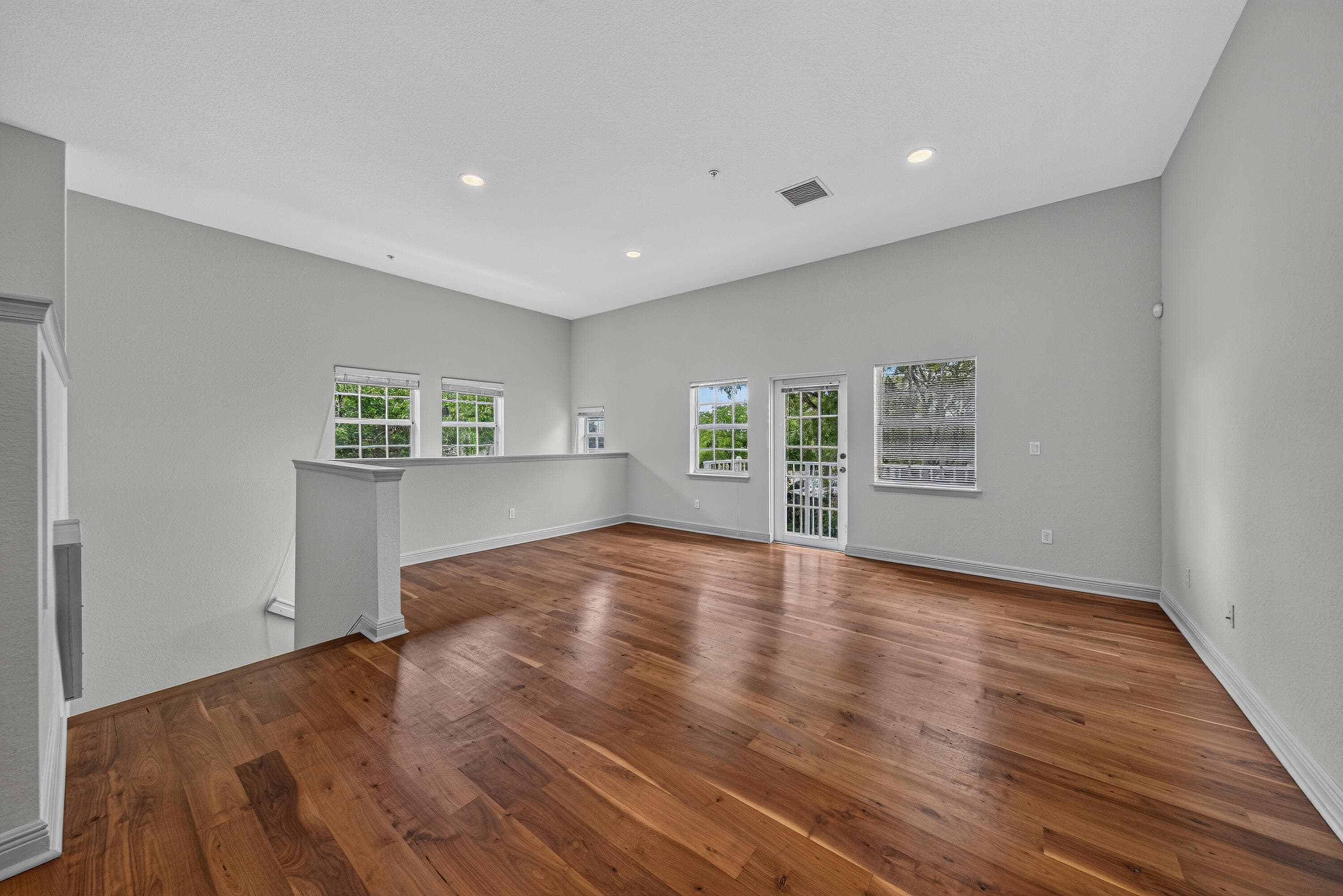 2700 NE 8th Avenue, Wilton Manors, FL 33334 4