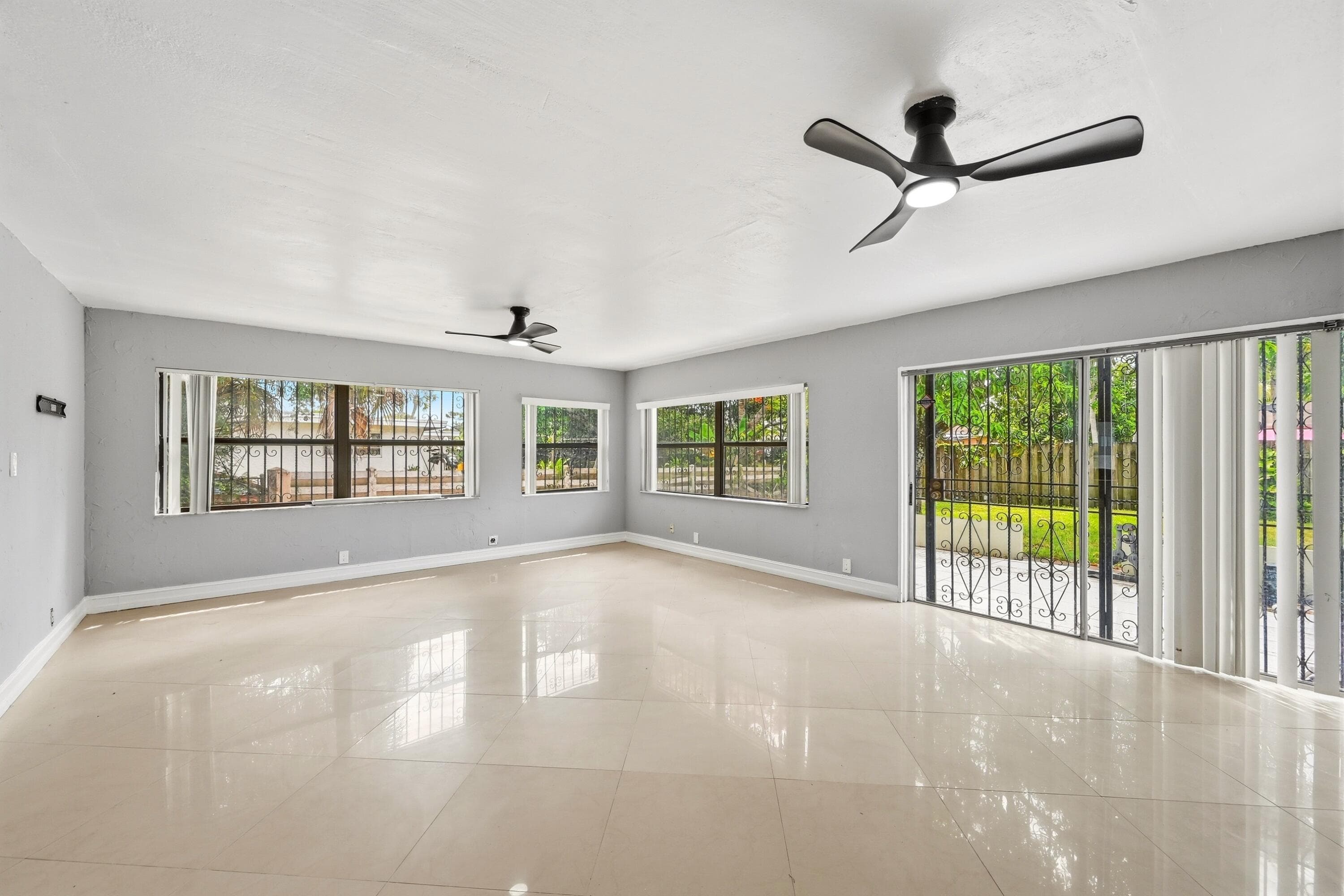 740 E Evanston Circle E, Fort Lauderdale, FL 33312 21