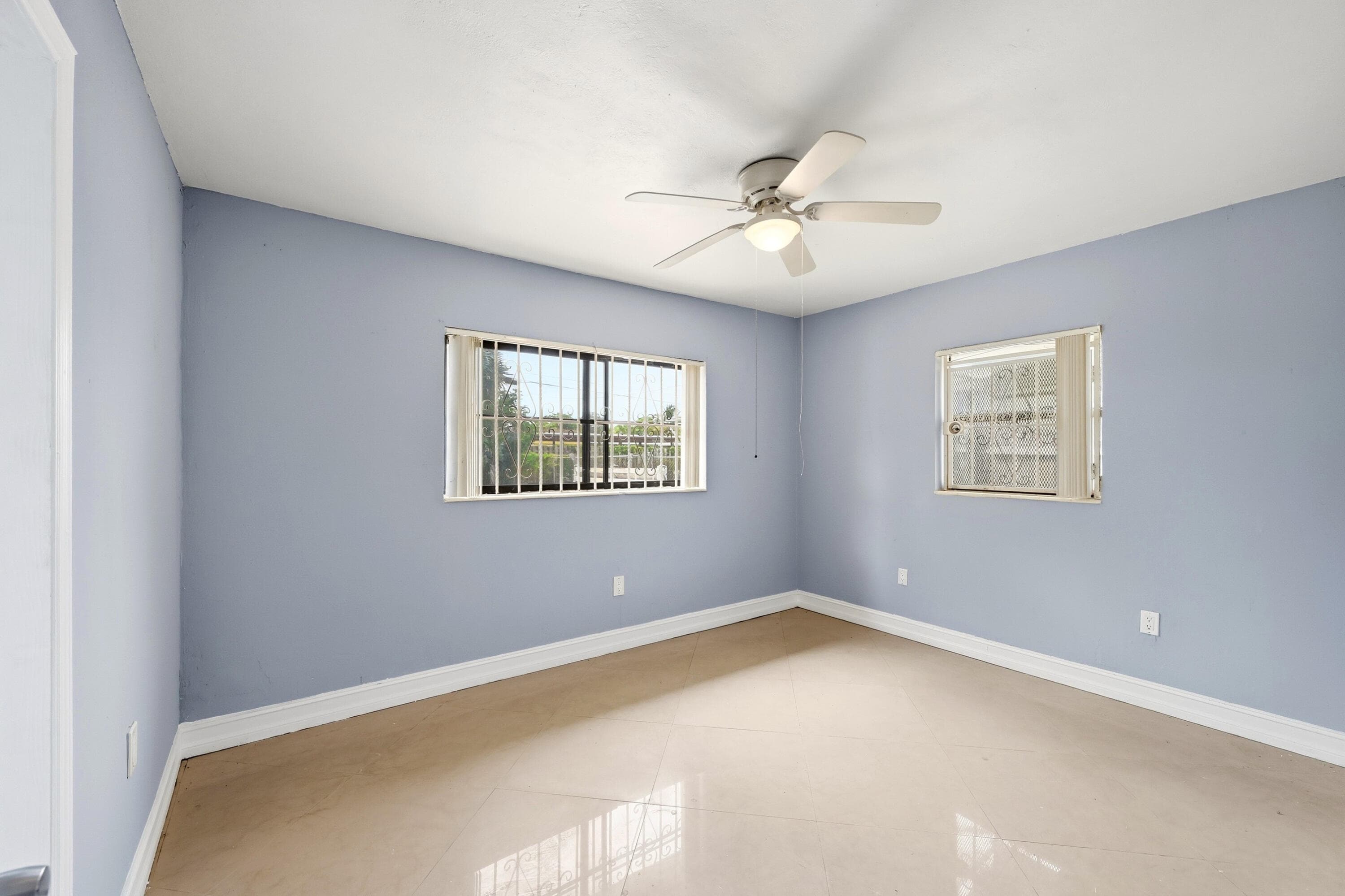 740 E Evanston Circle E, Fort Lauderdale, FL 33312 24