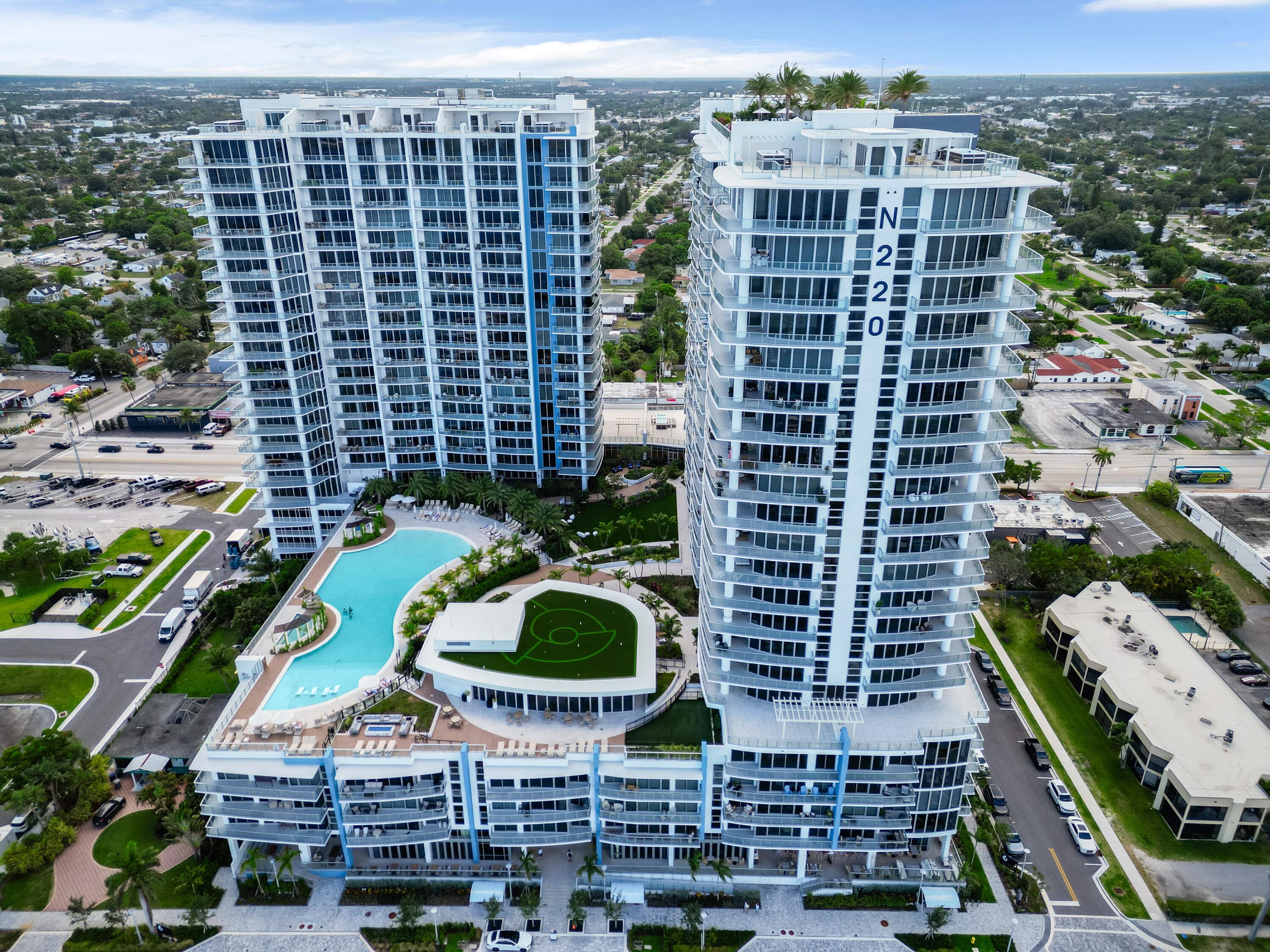 220 Lake Shore Drive 1908, Lake Park, FL 33403 5