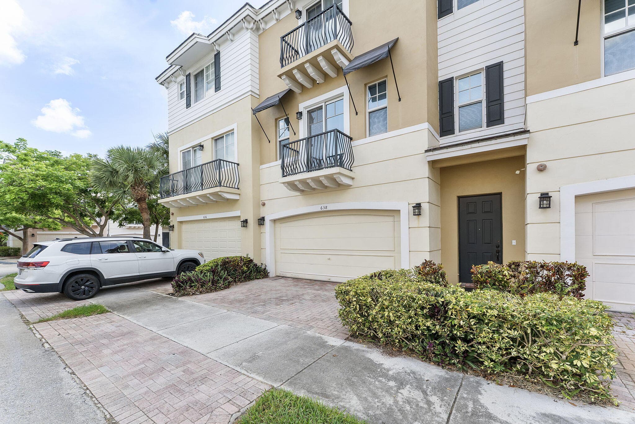 638 NW 38th Circle, Boca Raton, FL 33431 2