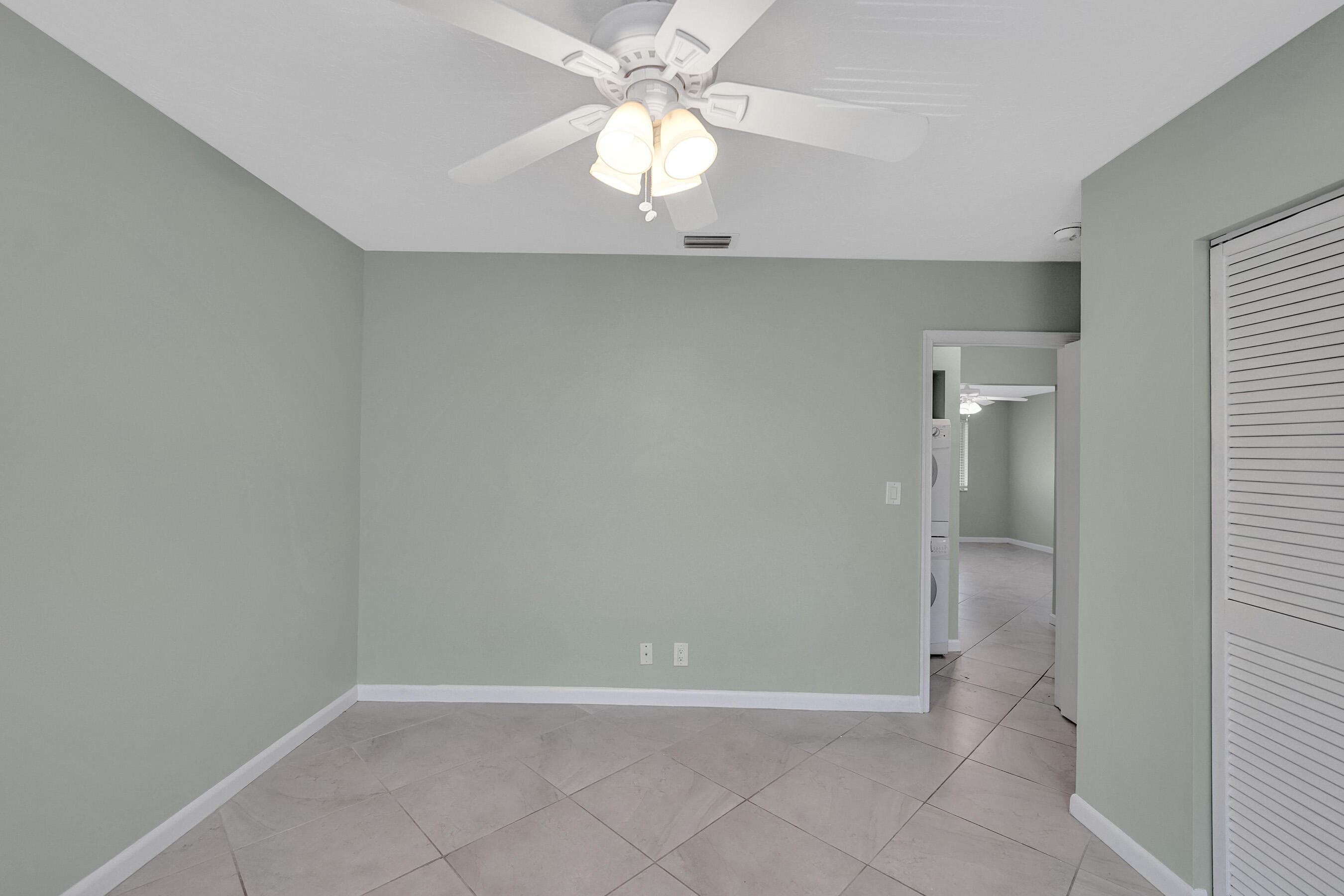1250 Miami Road 11, Fort Lauderdale, FL 33316 25