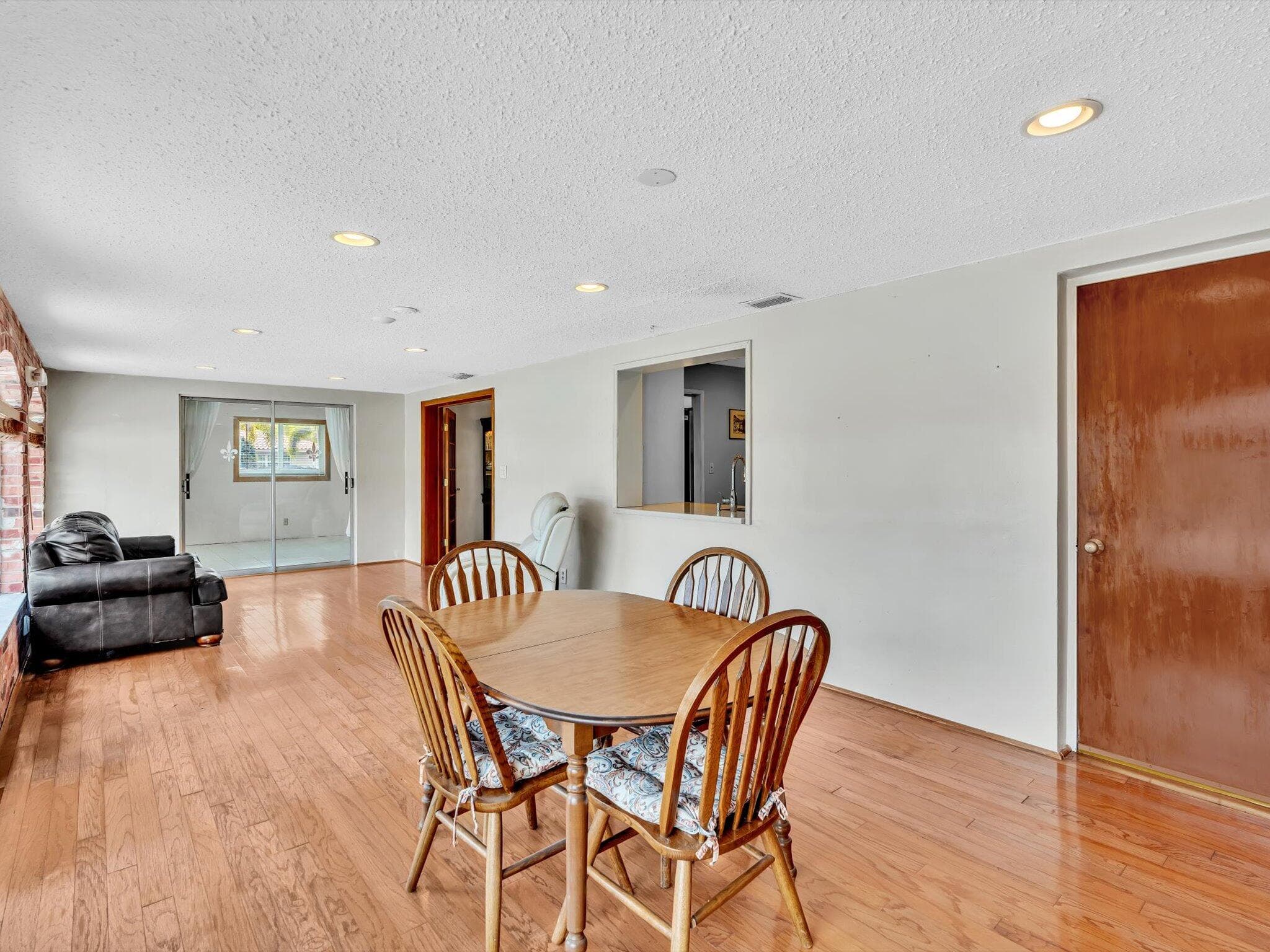 641 SE 11th Street, Pompano Beach, FL 33060 34
