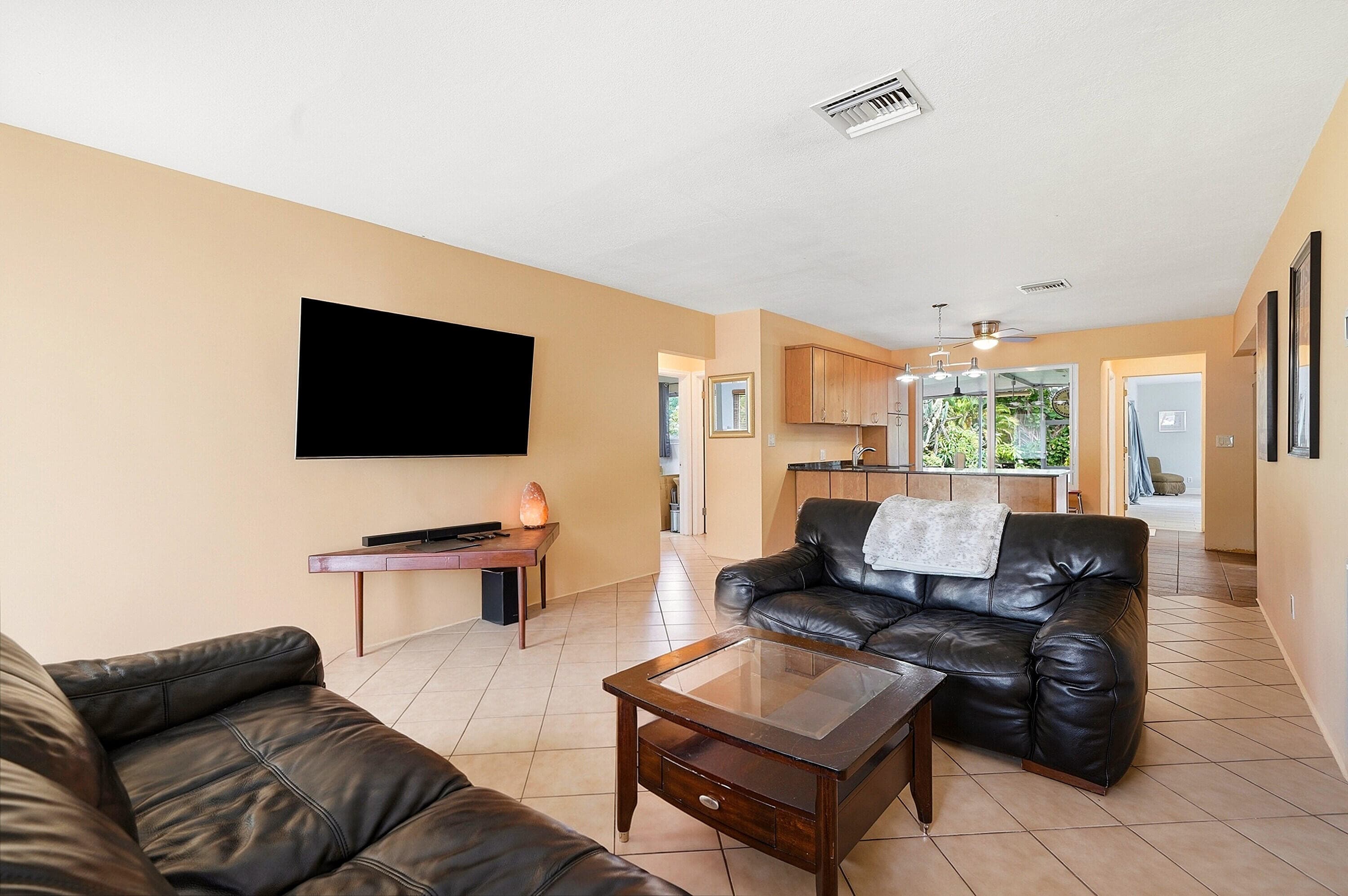 2834 Adams Street, Hollywood, FL 33020 7