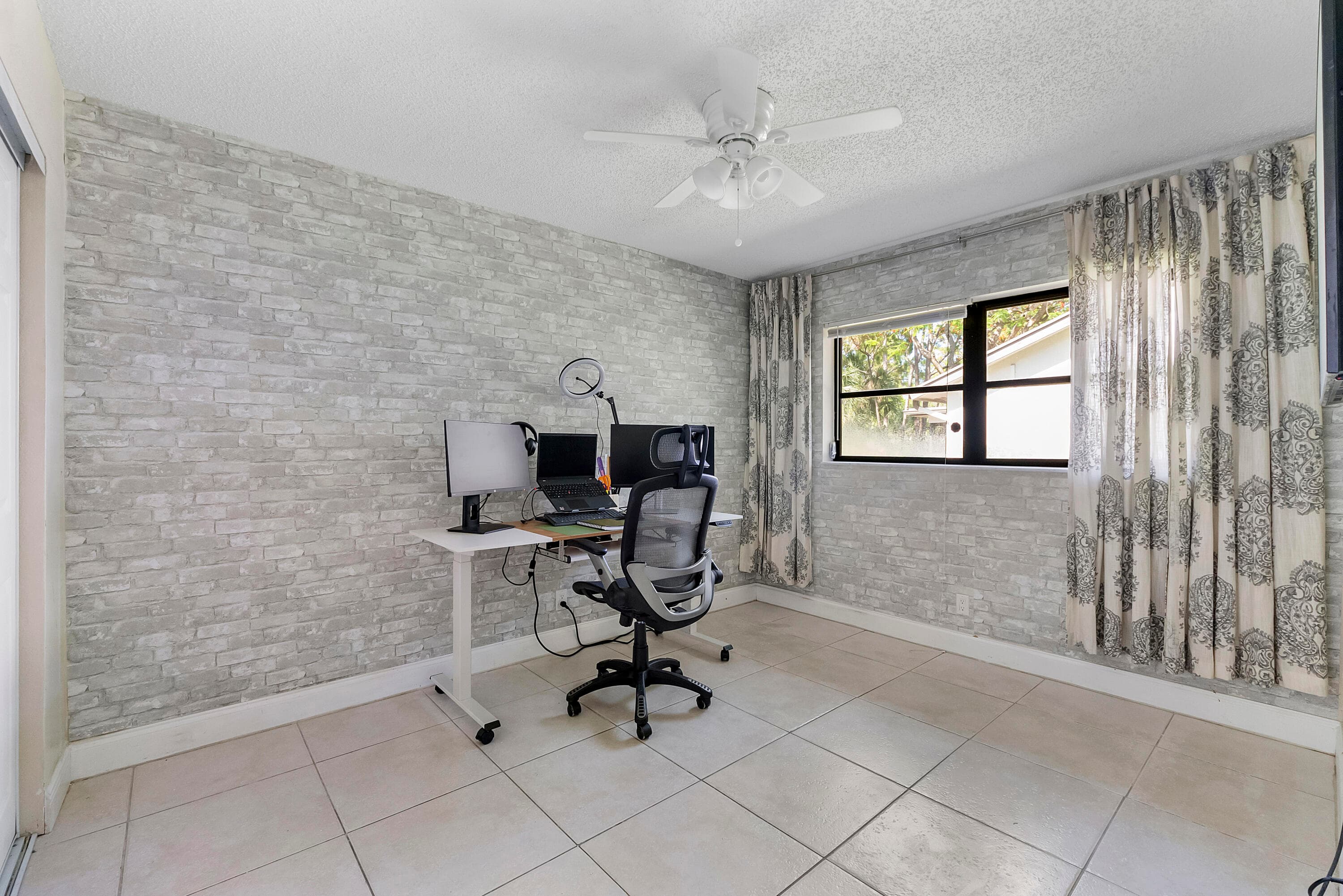 4149 Palm Forest Drive S, Delray Beach, FL 33445 19