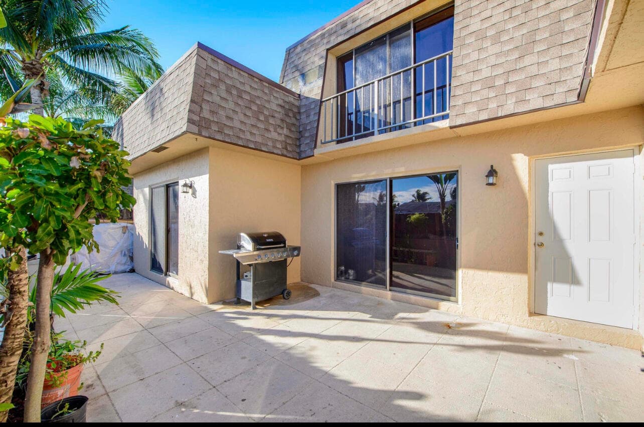 4101 N Waterview Circle 41-a, Palm Springs, FL 33461 4