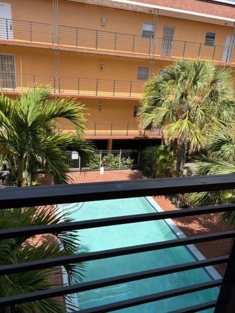 365 NE 125th Street 305, North Miami, FL 33161 6