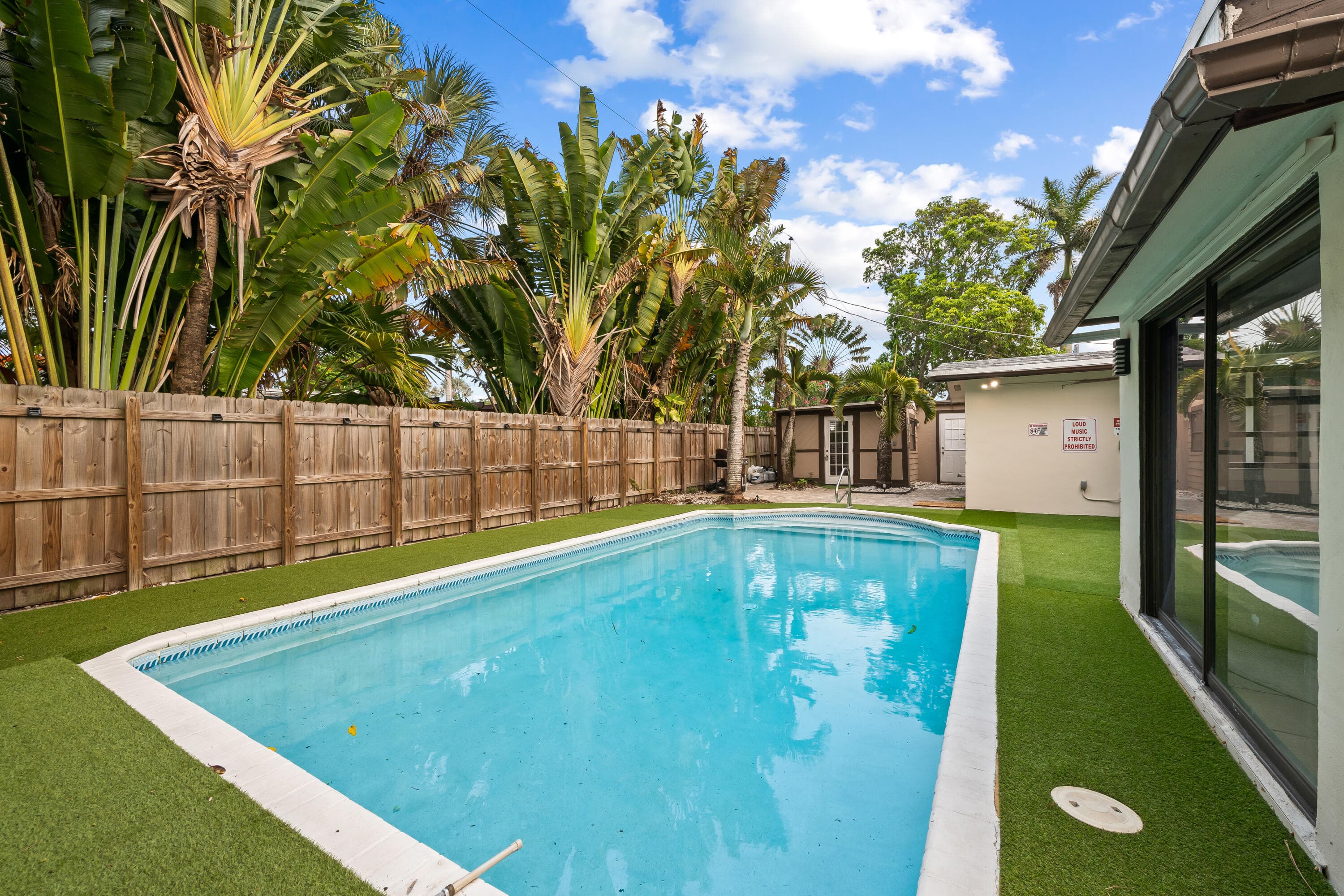 3024 NE 2nd Terrace, Wilton Manors, FL 33334 36
