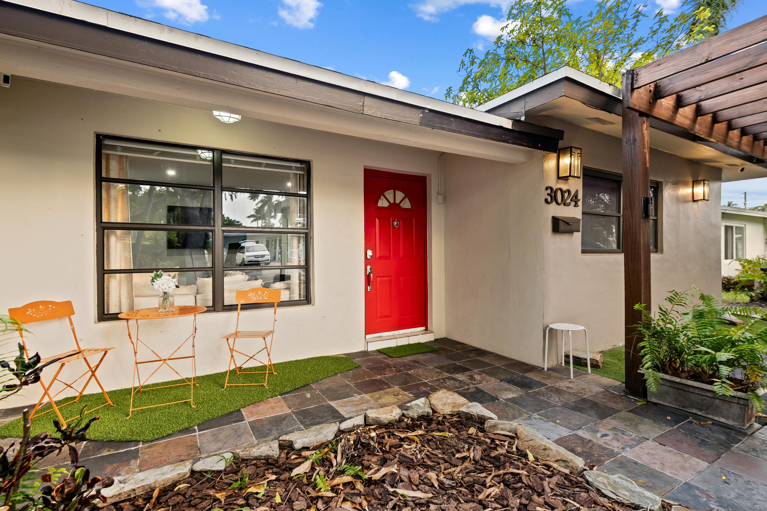 3024 NE 2nd Terrace, Wilton Manors, FL 33334 2