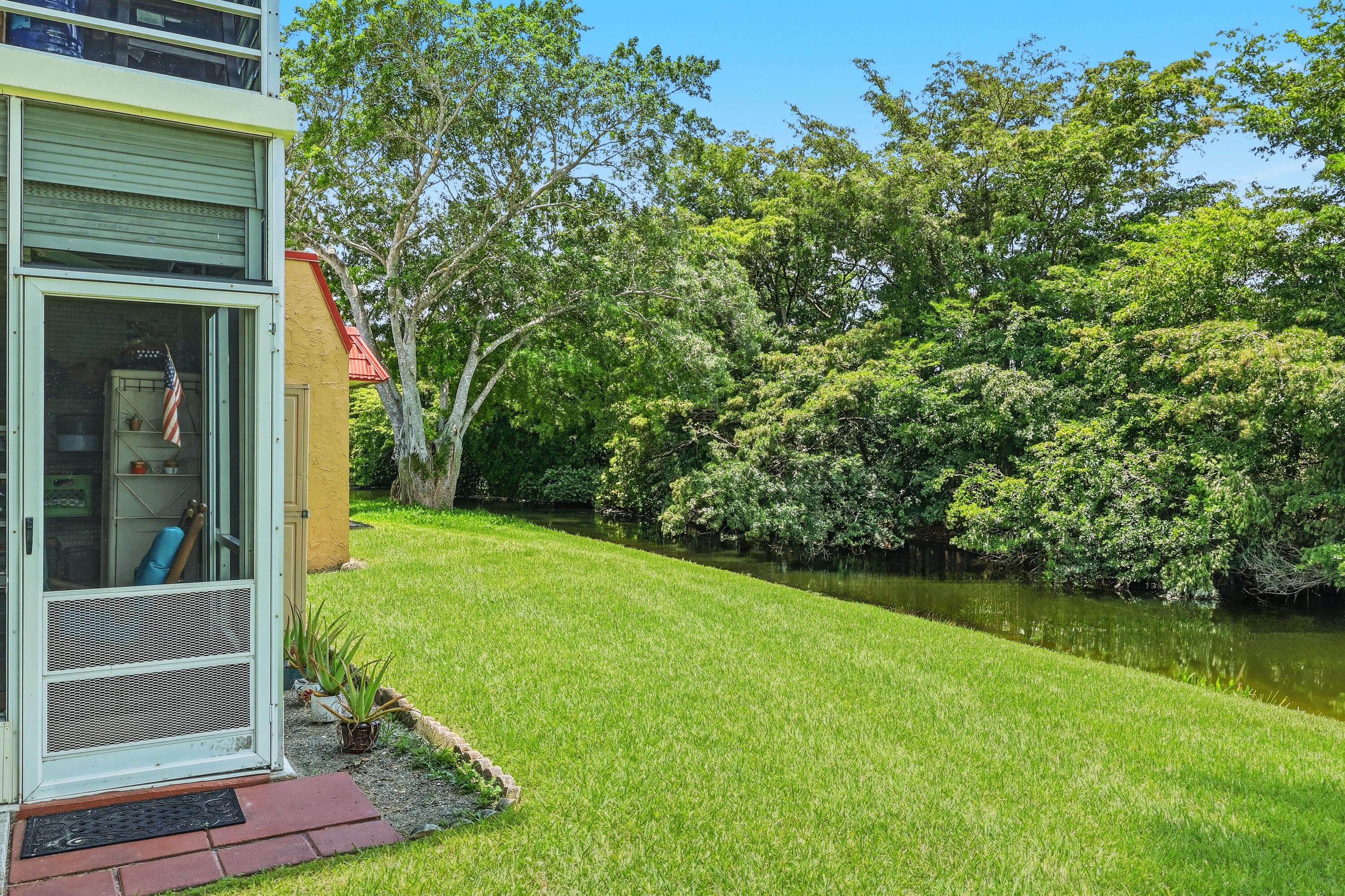 215 Lake Carol Drive, West Palm Beach, FL 33411 17