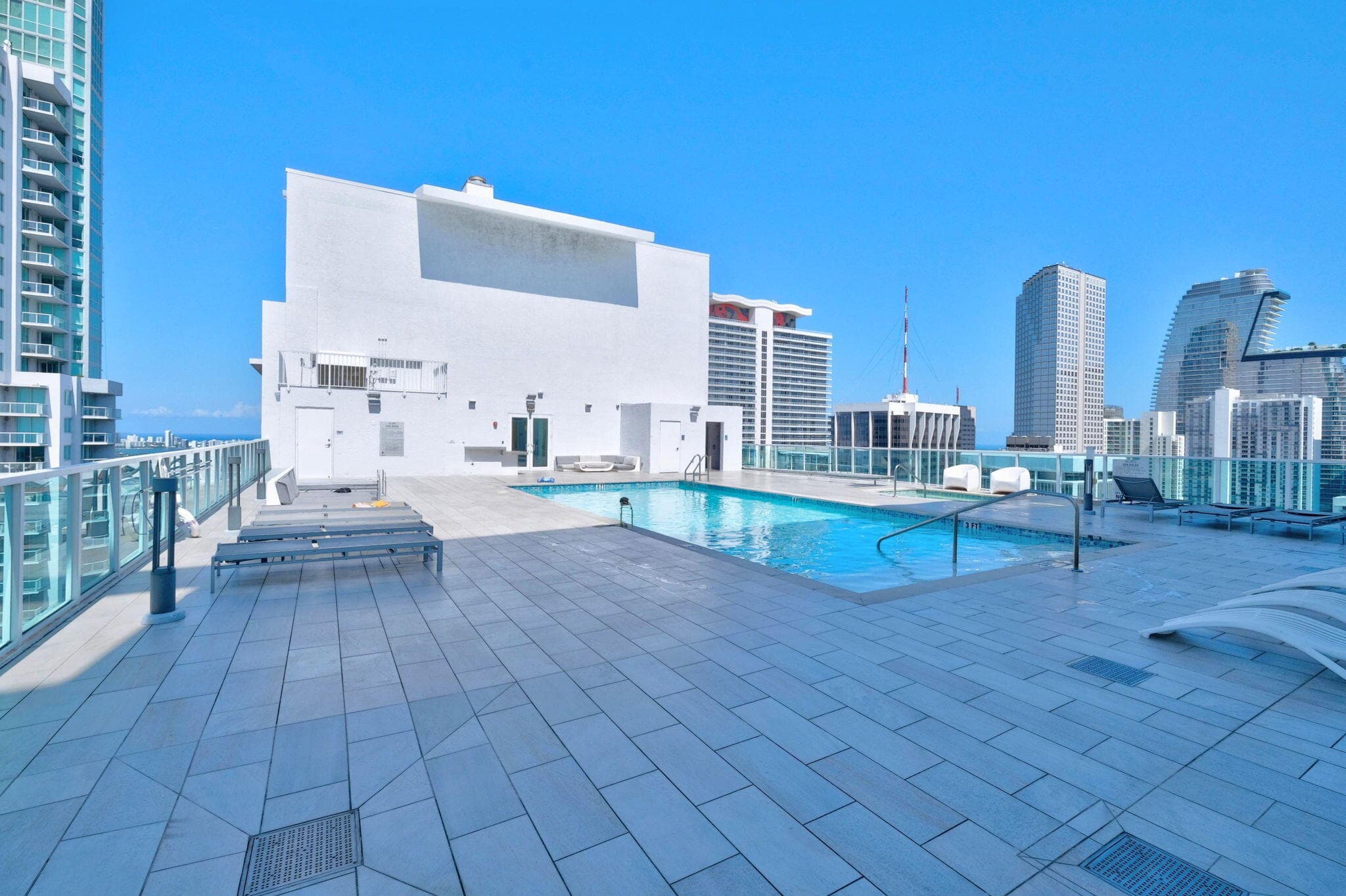 133 NE 2nd Avenue 1408, Miami, FL 33132 2
