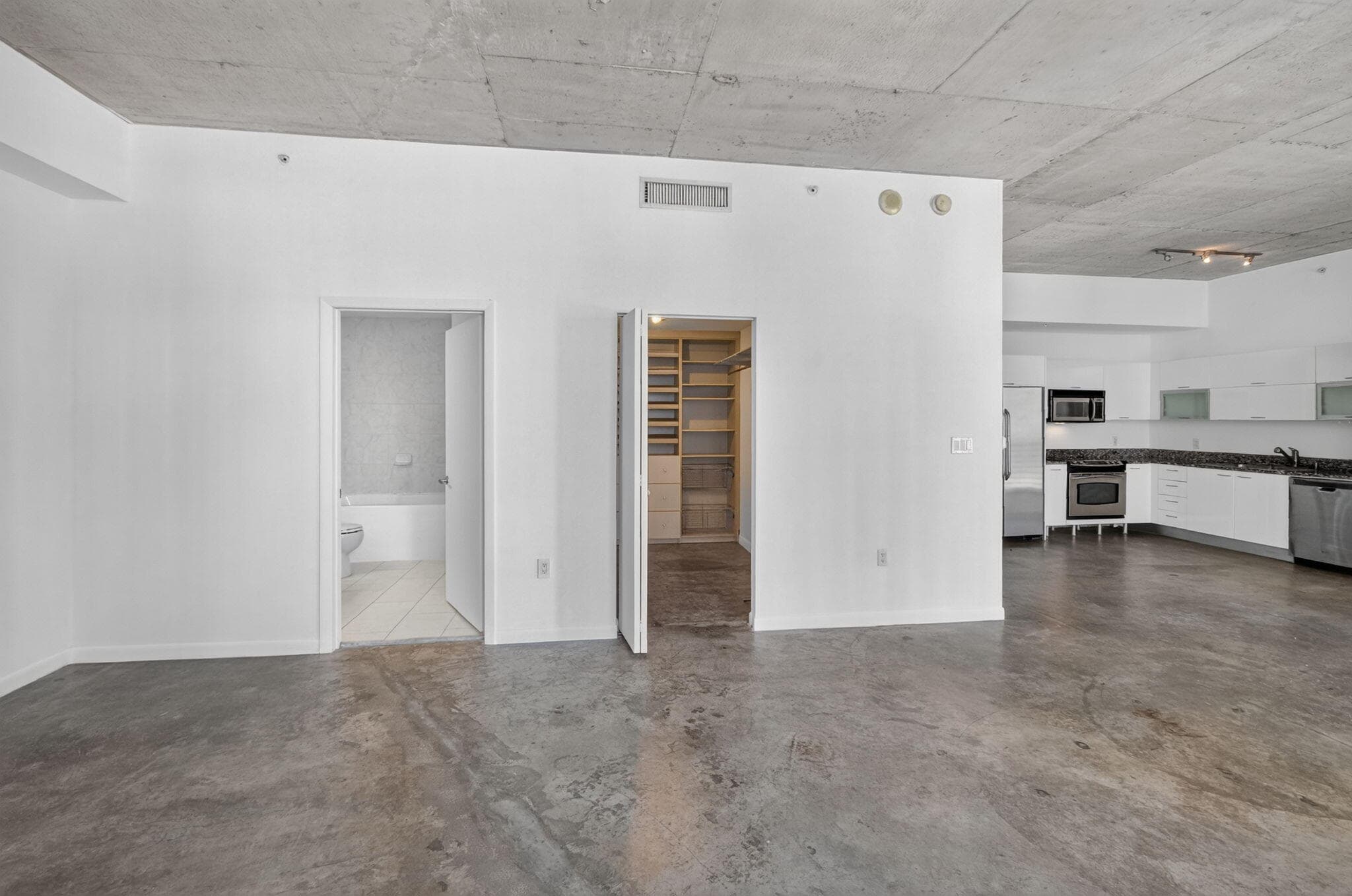 133 NE 2nd Avenue 1408, Miami, FL 33132 13