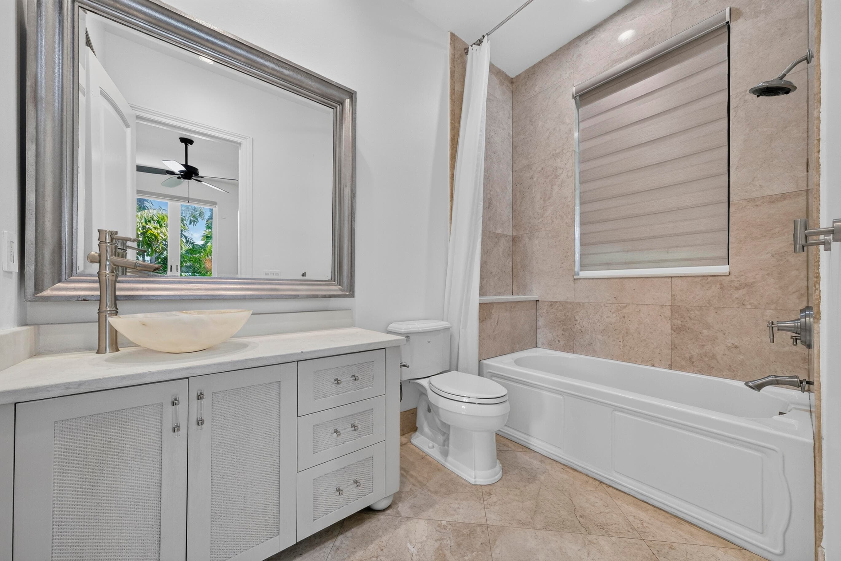 2719 NE 19th Street, Fort Lauderdale, FL 33305 25