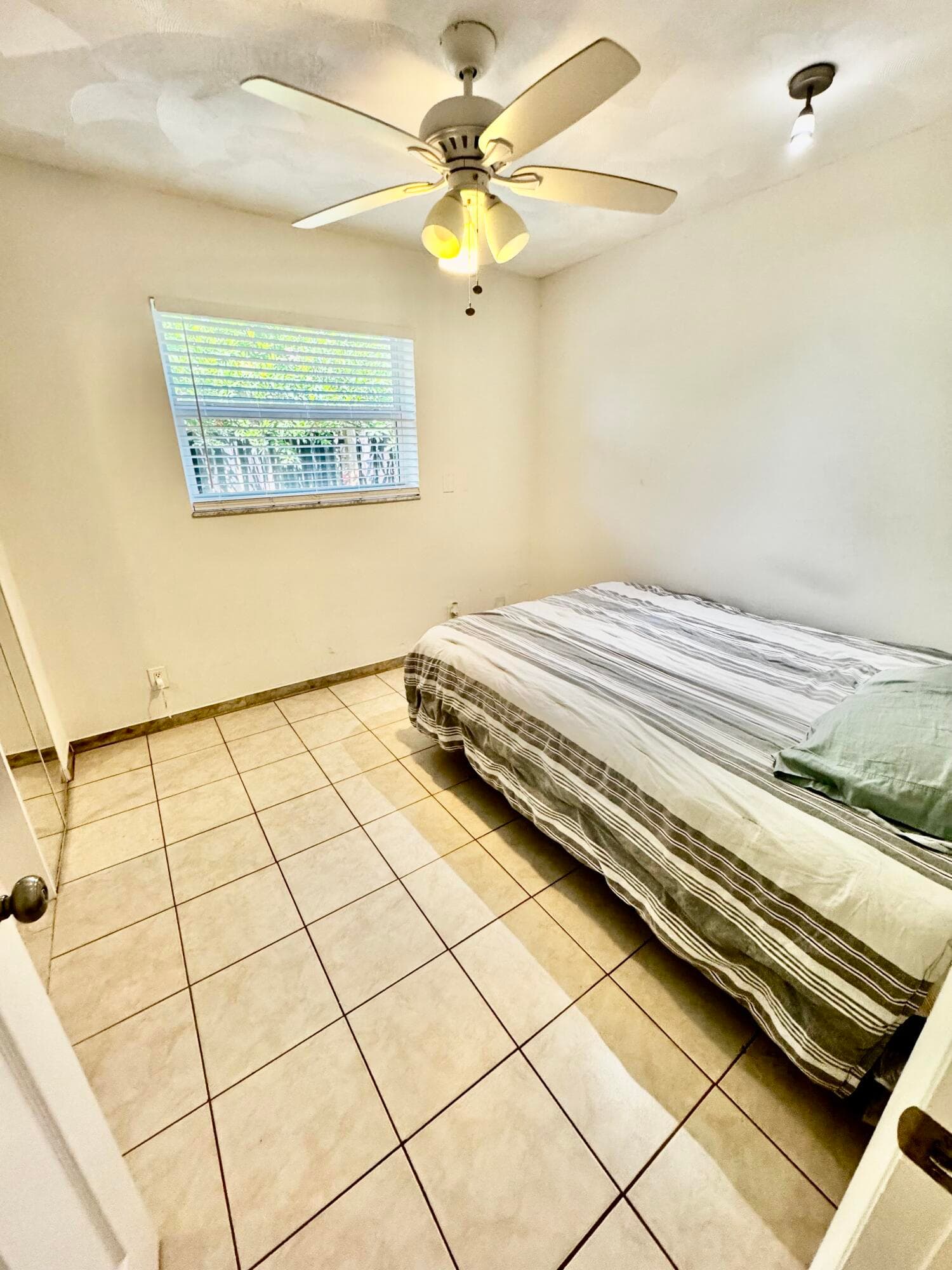 6600 NW 23rd Street, Margate, FL 33063 7