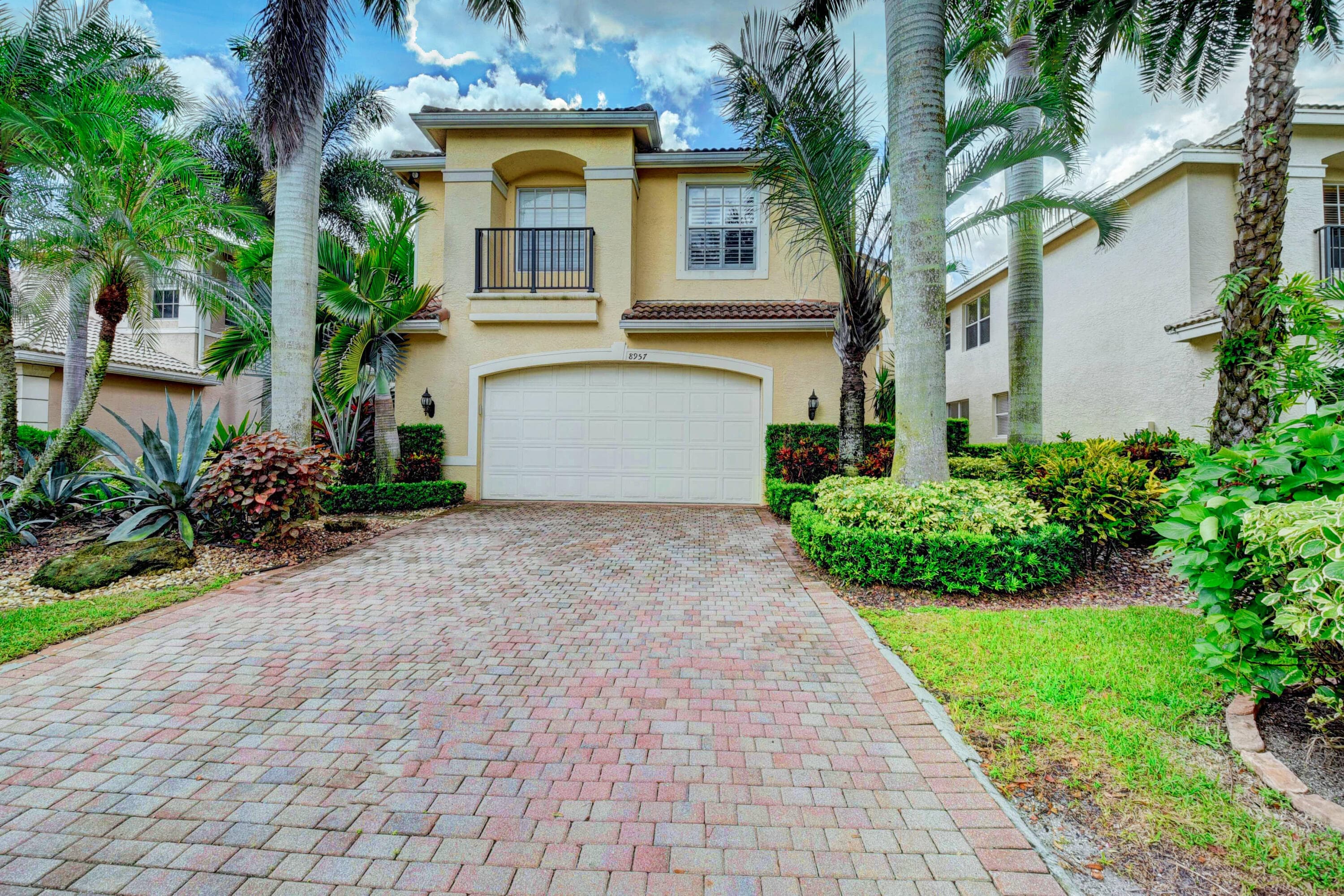 8957 Sandy Crest Lane, Boynton Beach, FL 33473