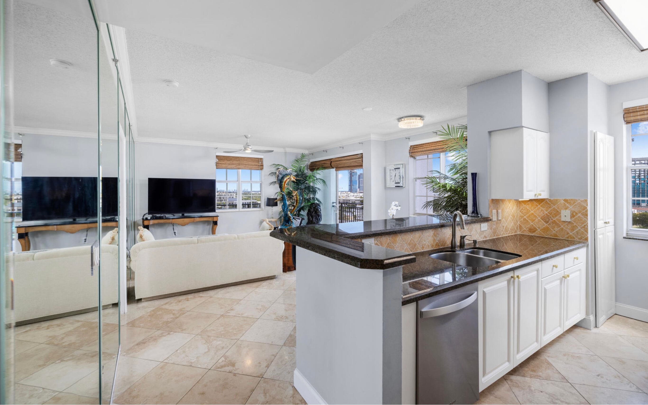616 Clearwater Park Road 1202, West Palm Beach, FL 33401 30
