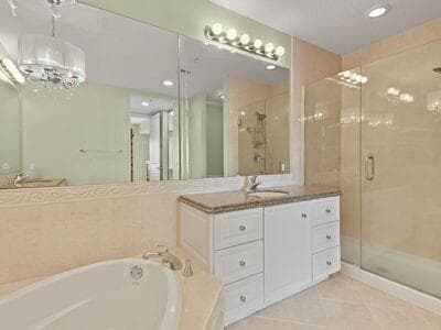 4 Harbour Isle Drive E 106, Fort Pierce, FL 34949 29