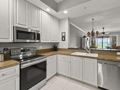 4 Harbour Isle Drive E 106, Fort Pierce, FL 34949 5