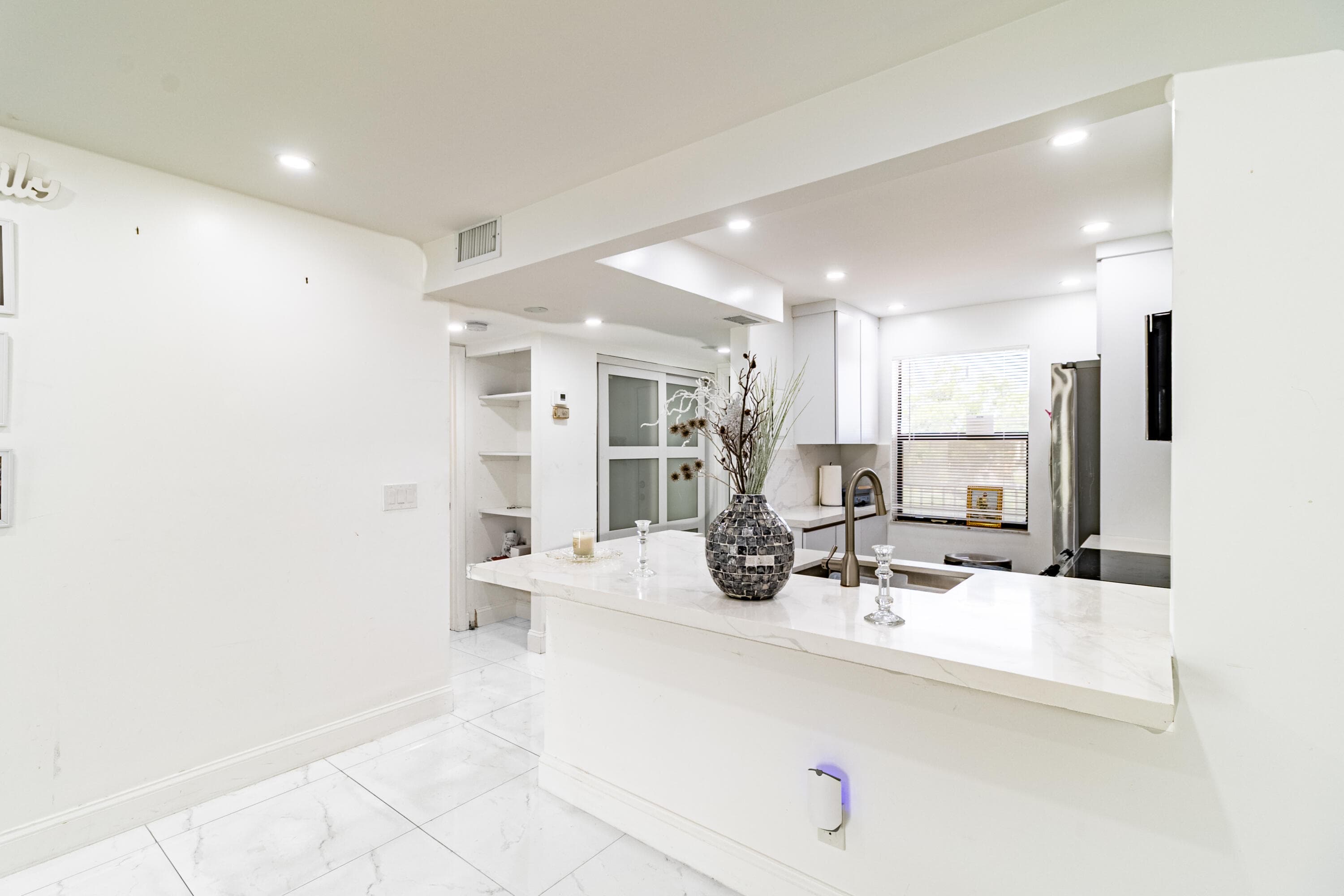 10331 Sunrise Lakes Boulevard 302, Sunrise, FL 33322 4