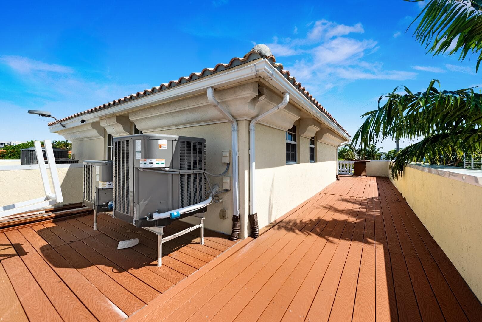 804 NE 16th Avenue, Fort Lauderdale, FL 33304 19