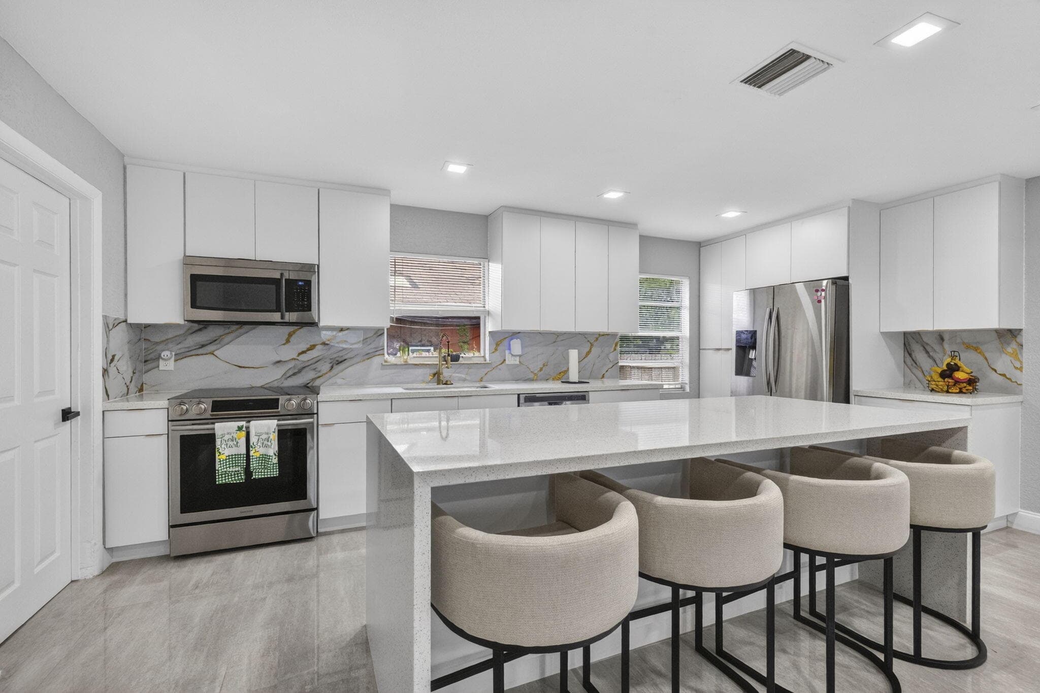 800 NW 6th Avenue, Pompano Beach, FL 33060