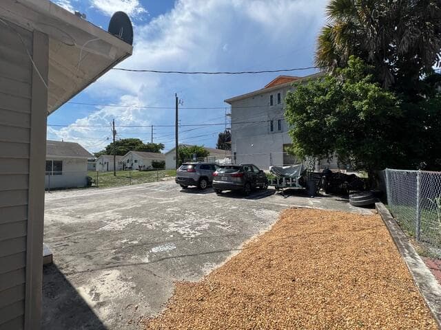 1331 Longwood Street, West Palm Beach, FL 33401 7