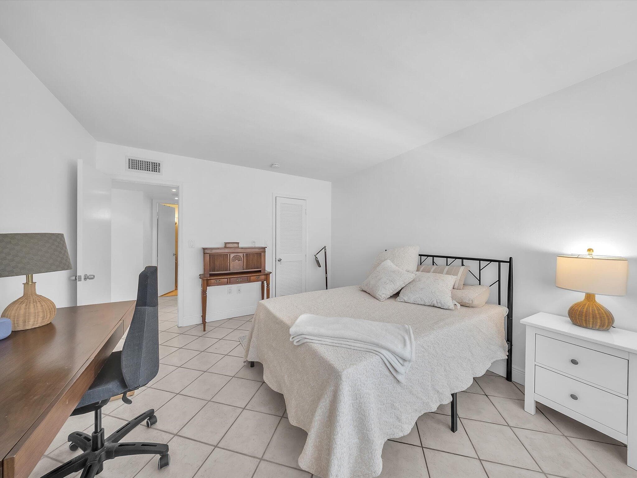 1150 Madruga Avenue C302, Miami, FL 33146 17