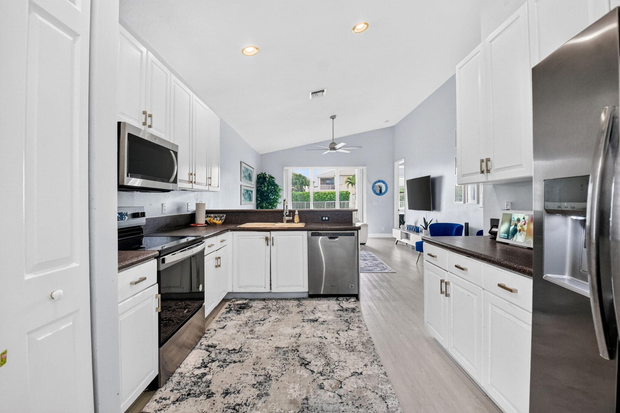 8049 Via Bolzano, Lake Worth, FL 33467 13