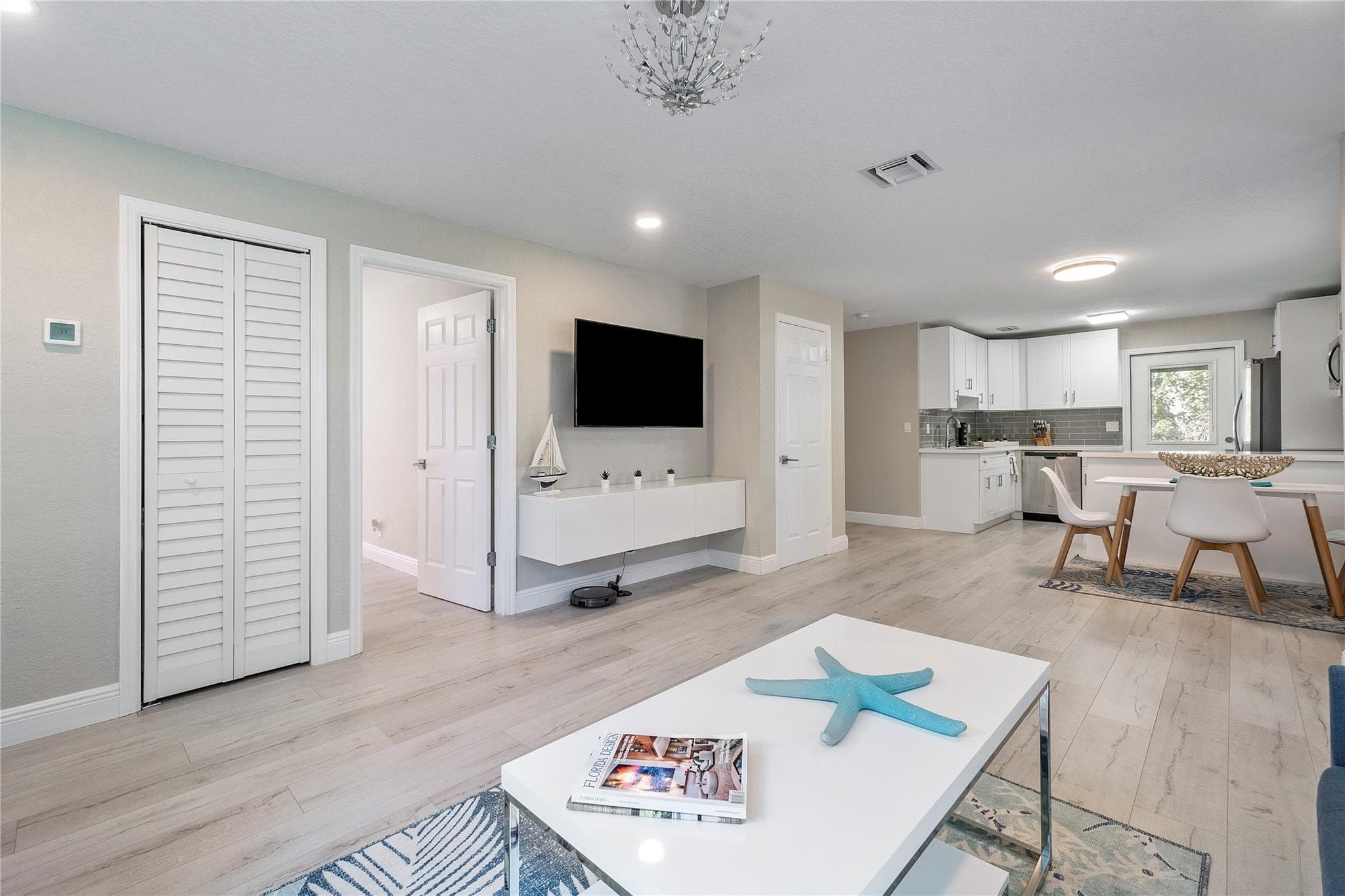 1634 NE 3rd Avenue, Delray Beach, FL 33444 7