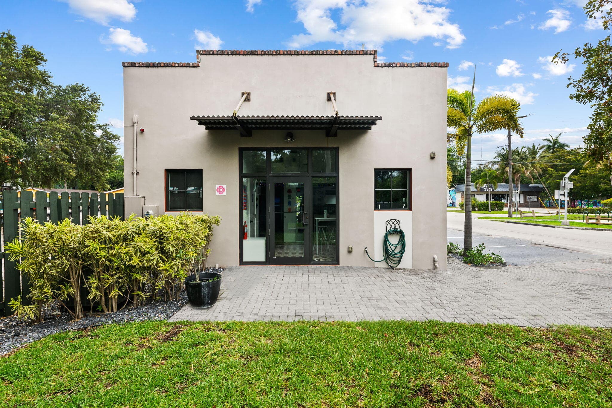 602 SW 12th Avenue, Fort Lauderdale, FL 33312 4